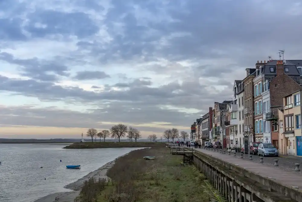 Saint-Valery-sur-Somme, France - January 17, 2016: Buildings and streets of Saint-Valery-sur-Somme on a winter week-end day Saint-Valery-sur-Somme, France - January 17, 2016: Buildings and streets of Saint-Valery-sur-Somme on a winter week-end day
