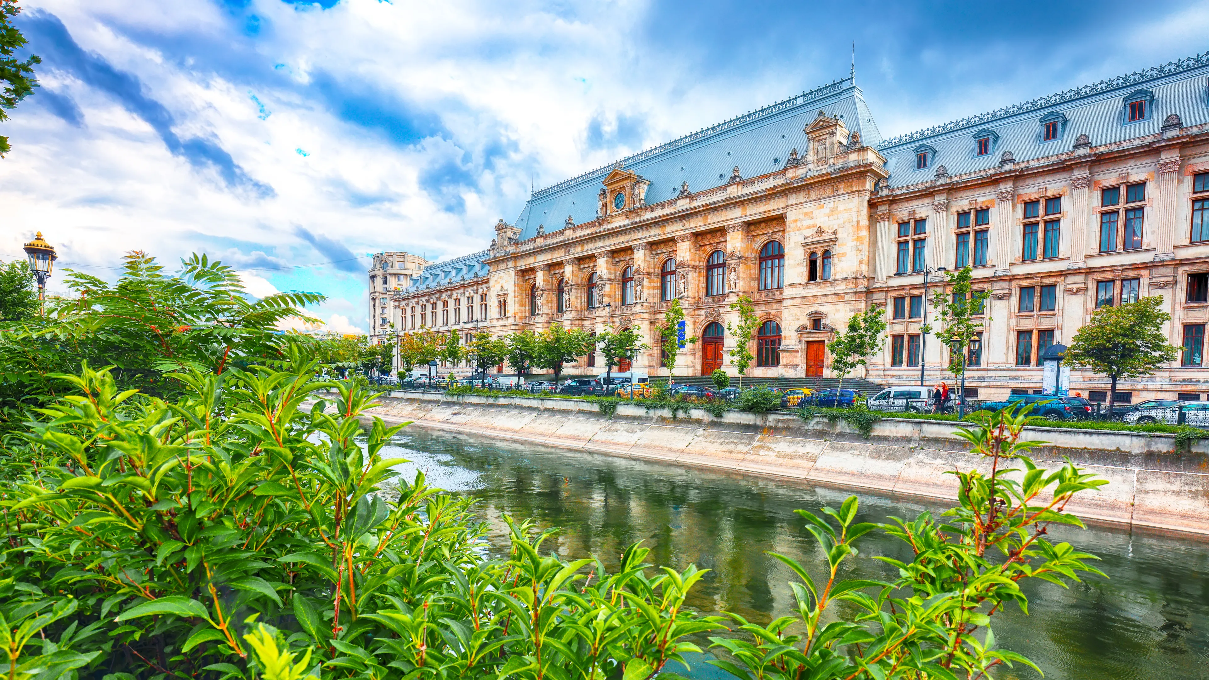 Best Bucharest hotels. Cheap hotels in Bucharest, România