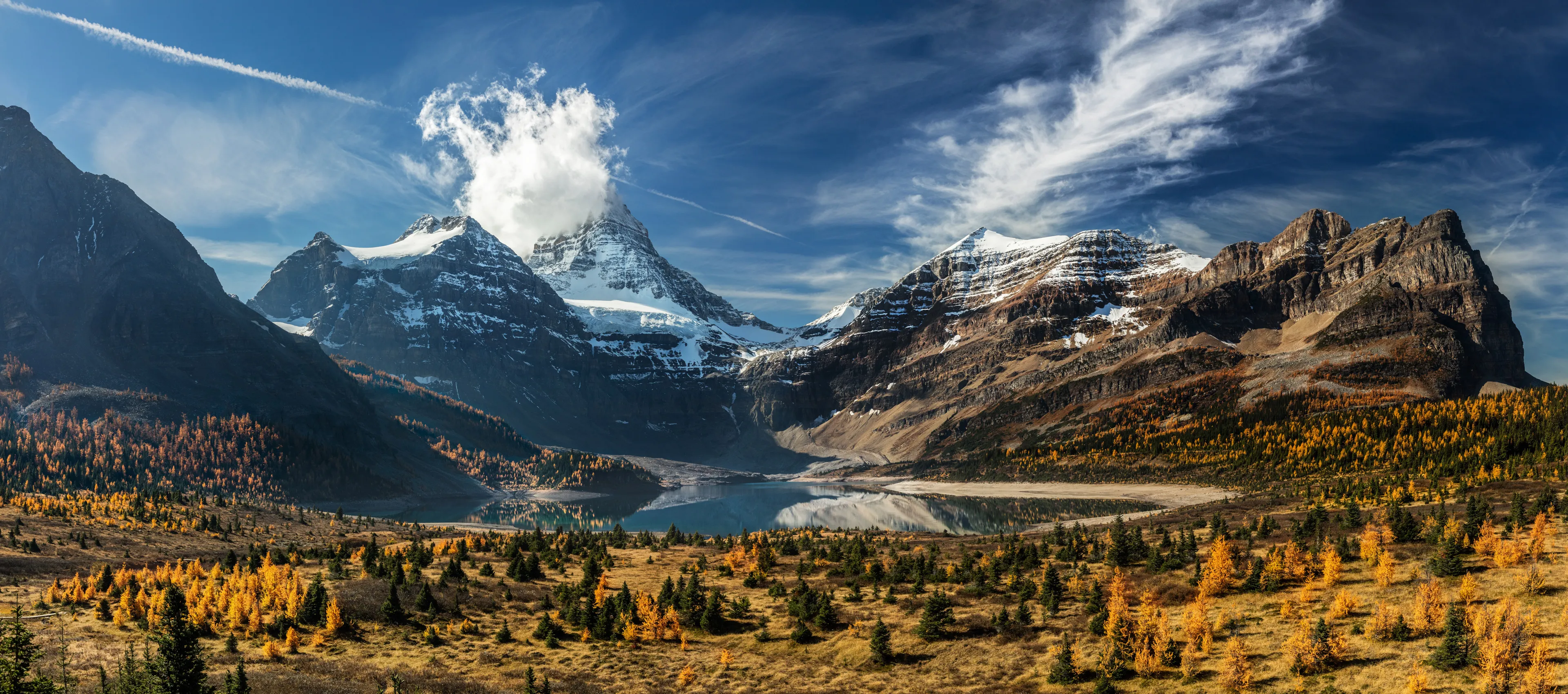 Autumn in Canada. Lake Magog