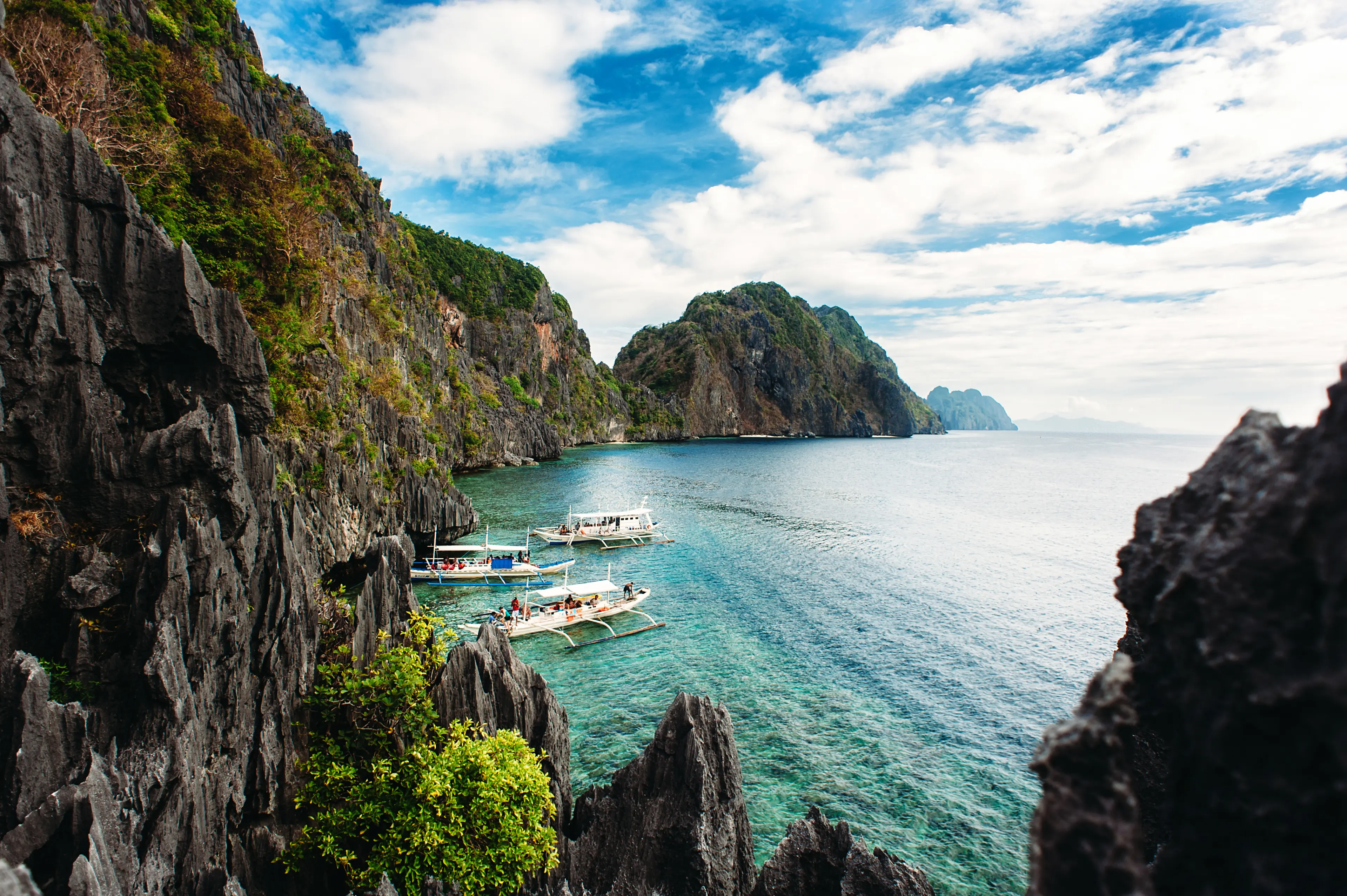 Exploring the Underwater Wonders of Palawan