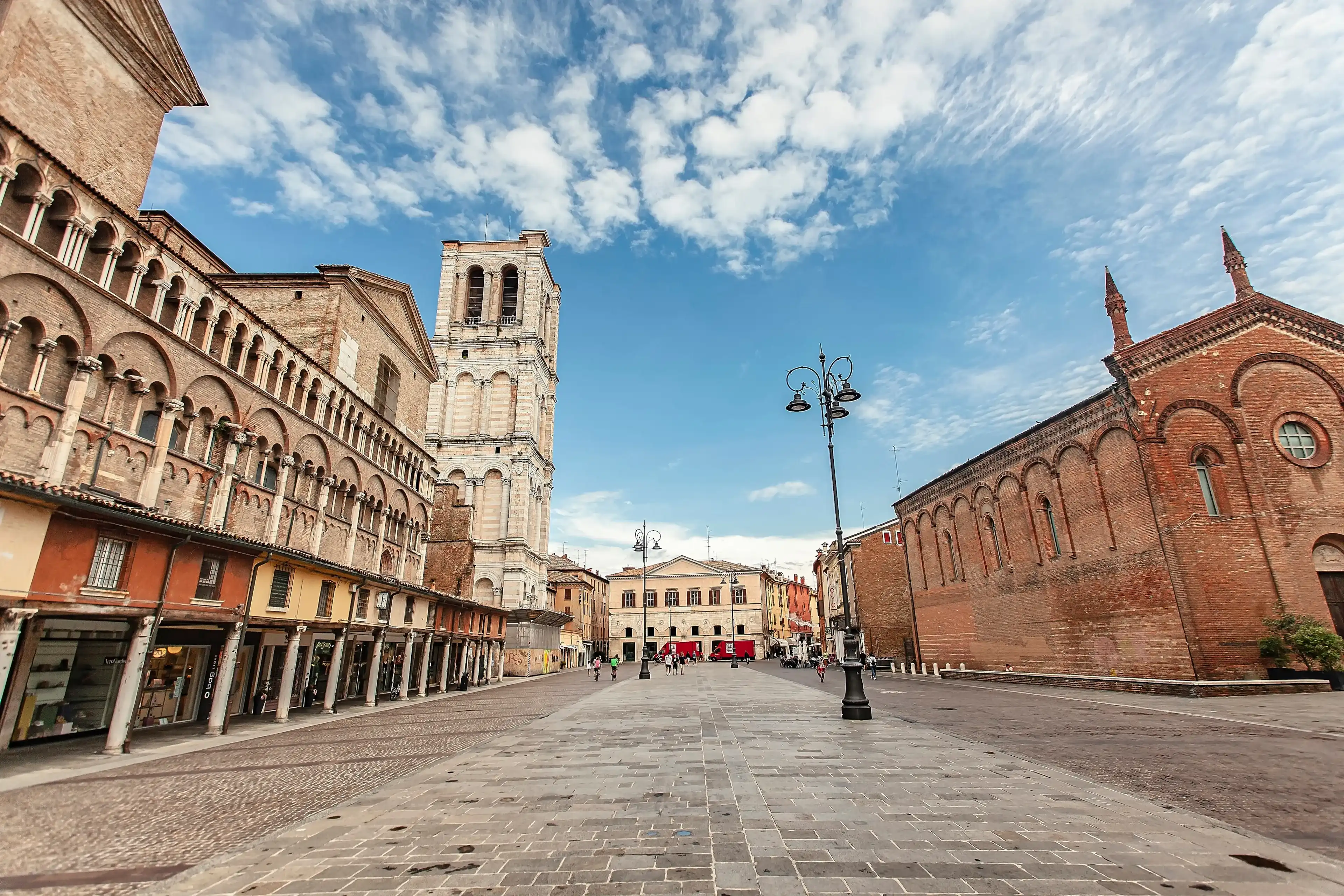 Best Ferrara hotels. Cheap hotels in Ferrara, Italy Best Ferrara hotels. Cheap hotels in Ferrara, Italy