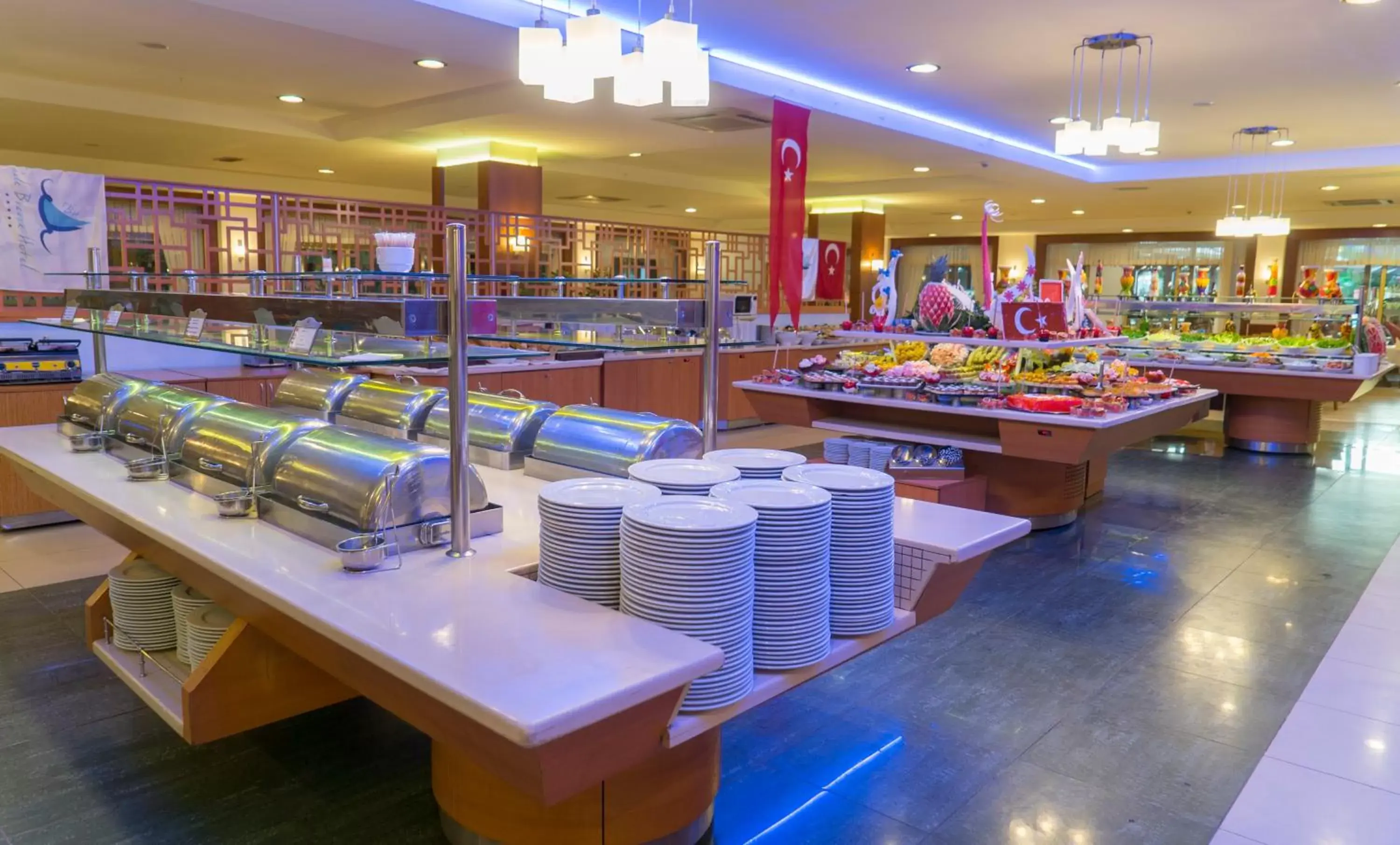 Restaurant/places to eat in Side Breeze Hotel Restaurant/places to eat in Side Breeze Hotel