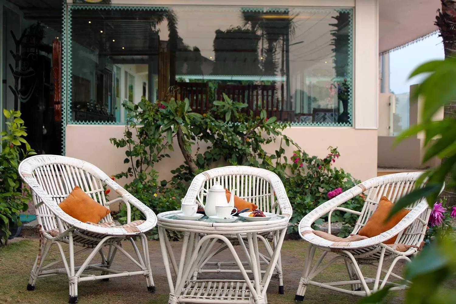 Garden in Yog Niketan By Sanskriti