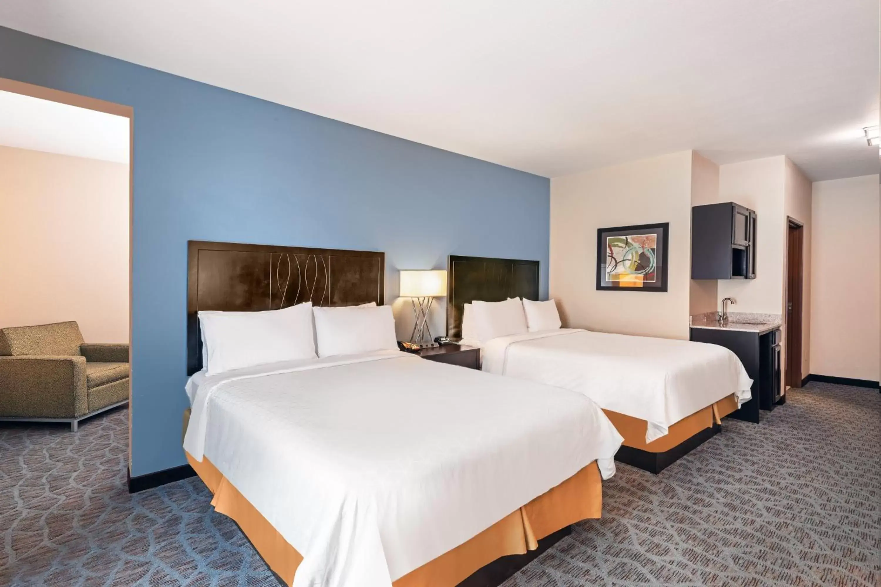 Bedroom, Bed in Holiday Inn Express Hotel & Suites Floresville, an IHG Hotel