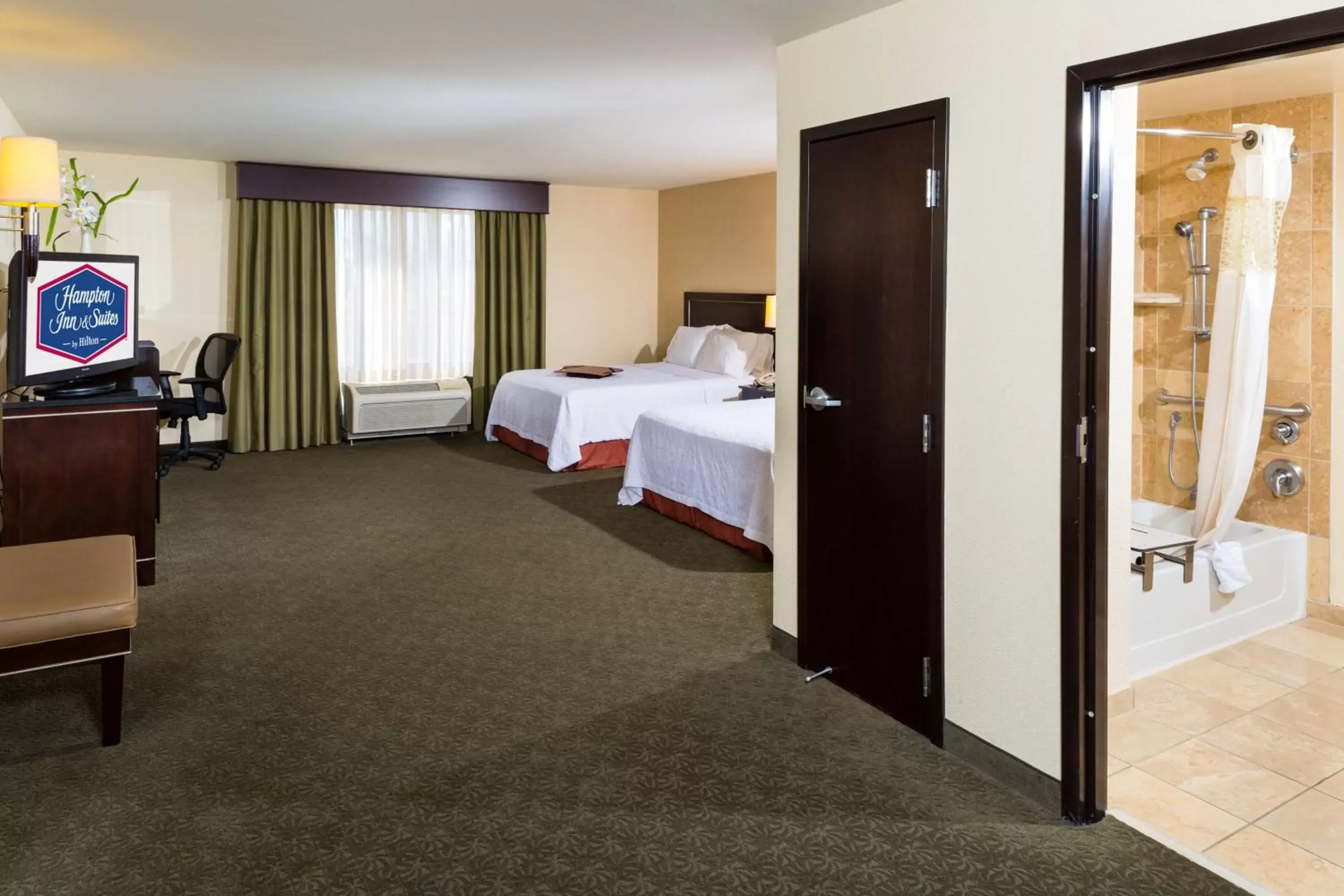 Bed in Hampton Inn By Hilton - Suites Las Vegas South