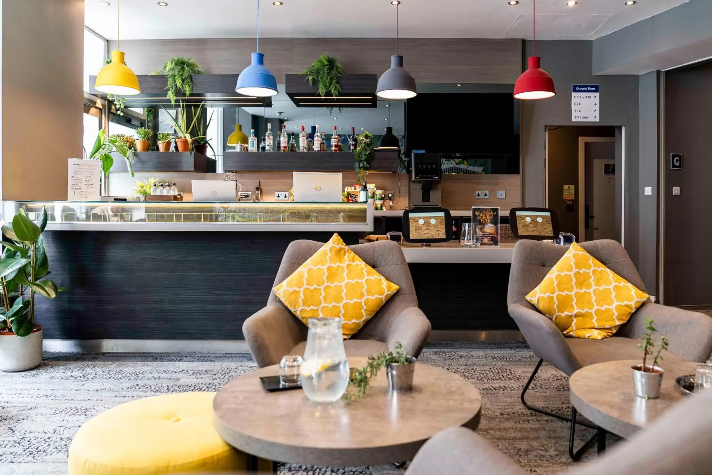 Lounge or bar, Lounge/Bar in Heeton Concept Hotel - Kensington London