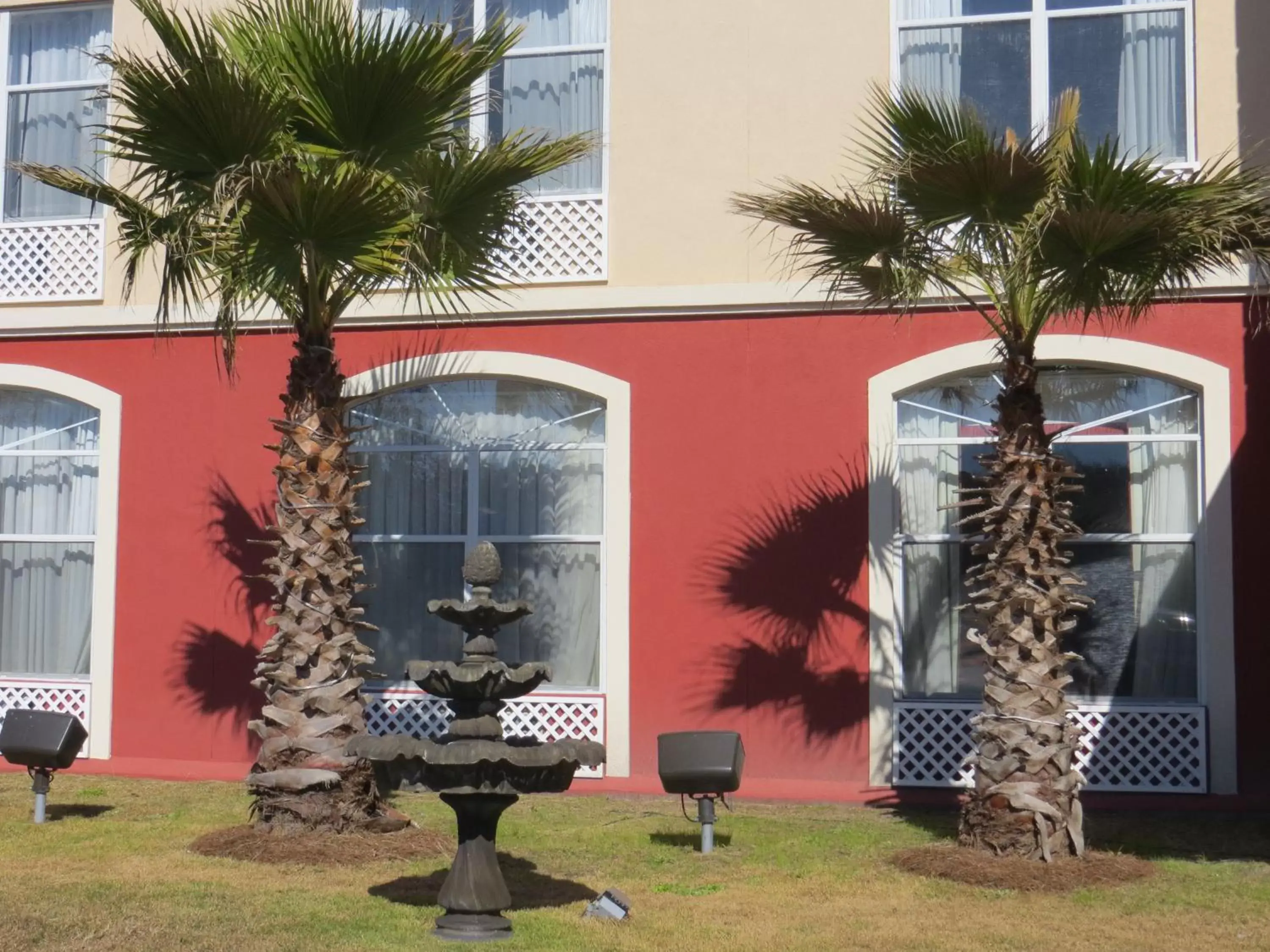 Facade/entrance in Wingate by Wyndham Savannah Gateway Facade/entrance in Wingate by Wyndham Savannah Gateway