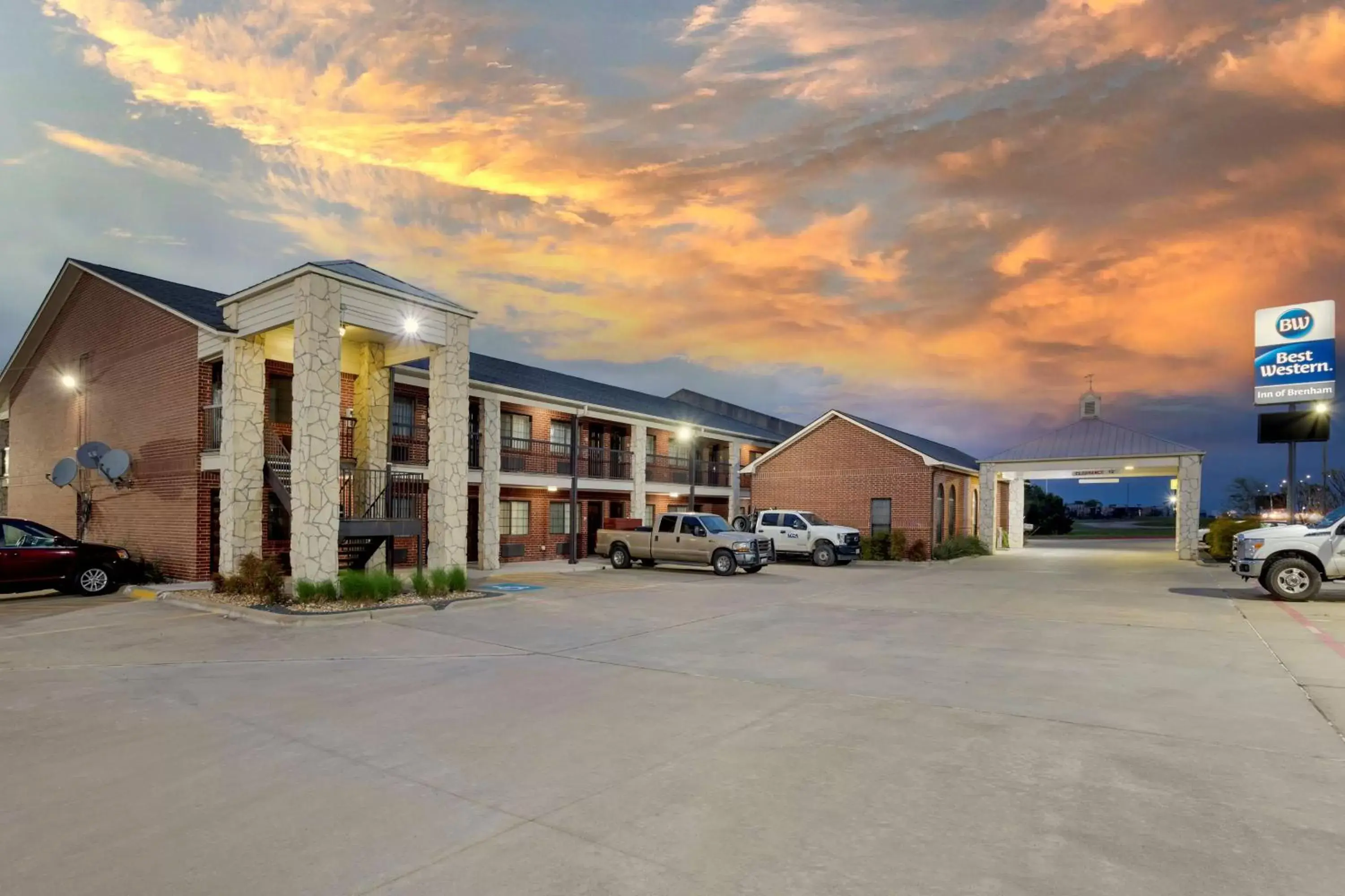 Property Building in Best Western Brenham