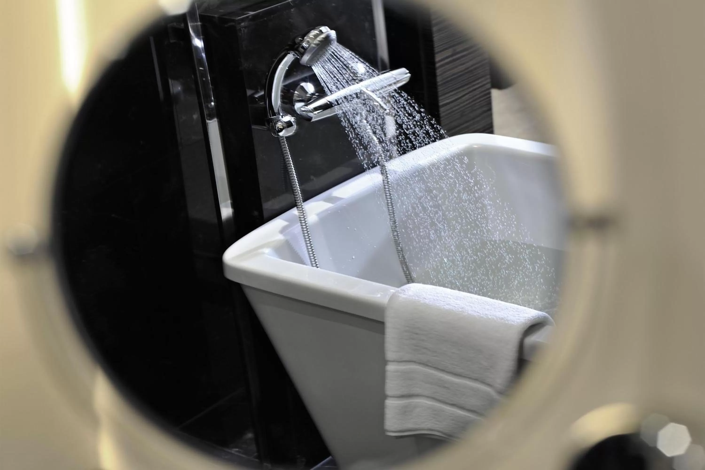 Bathroom in Le Meridien Bangkok