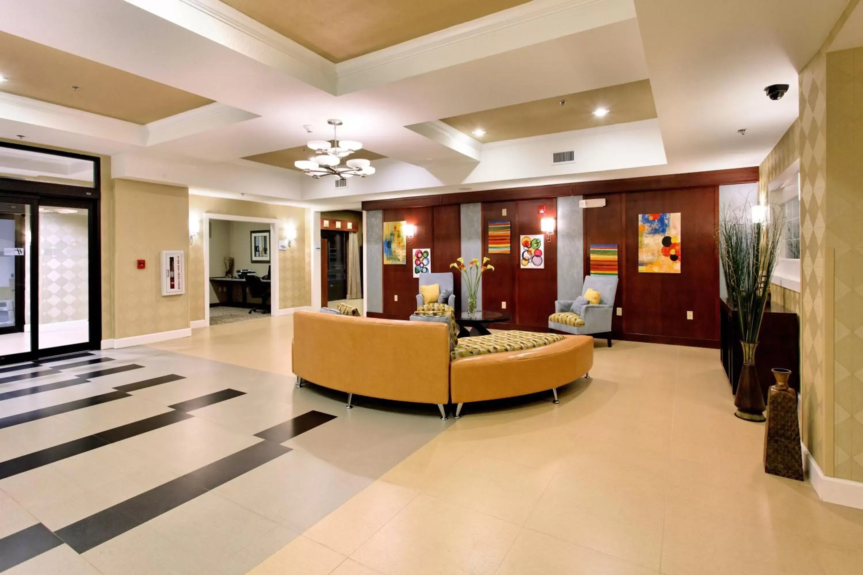 Property building, Lobby/Reception in Holiday Inn Express - Andalusia, an IHG Hotel