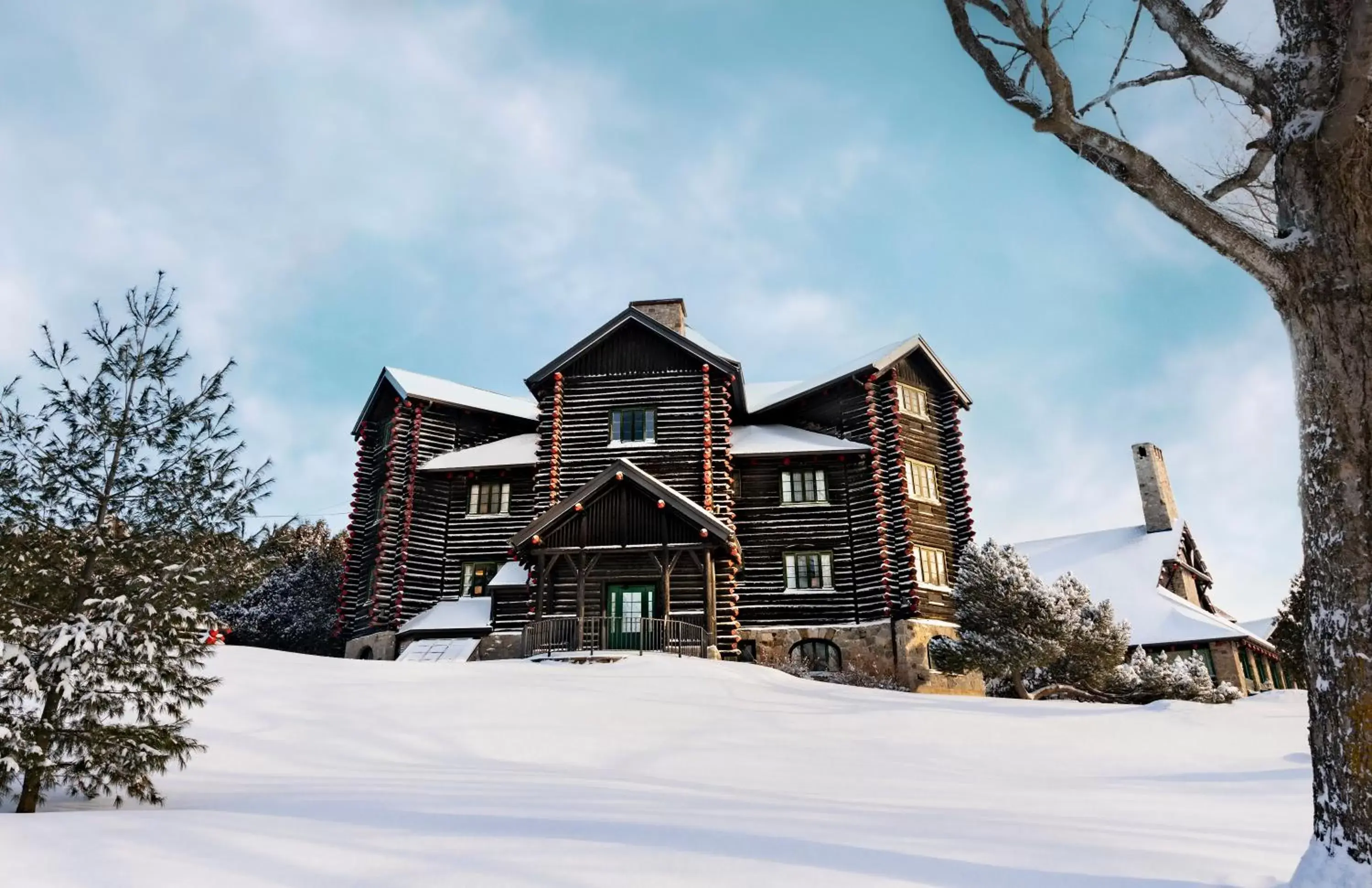 Winter in Fairmont Le Chateau Montebello