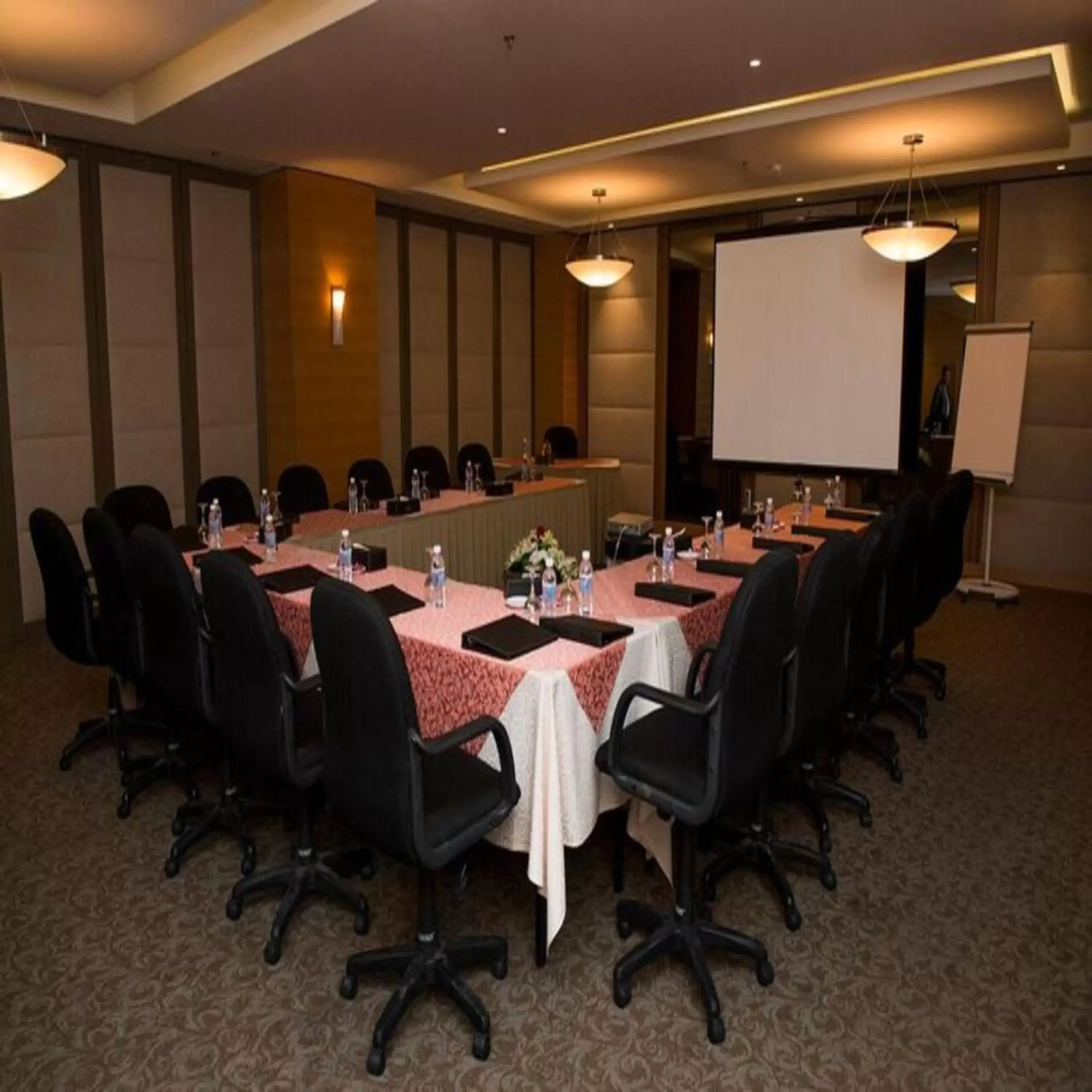 Banquet/Function facilities, Business Area/Conference Room in Executives Hotel - Olaya