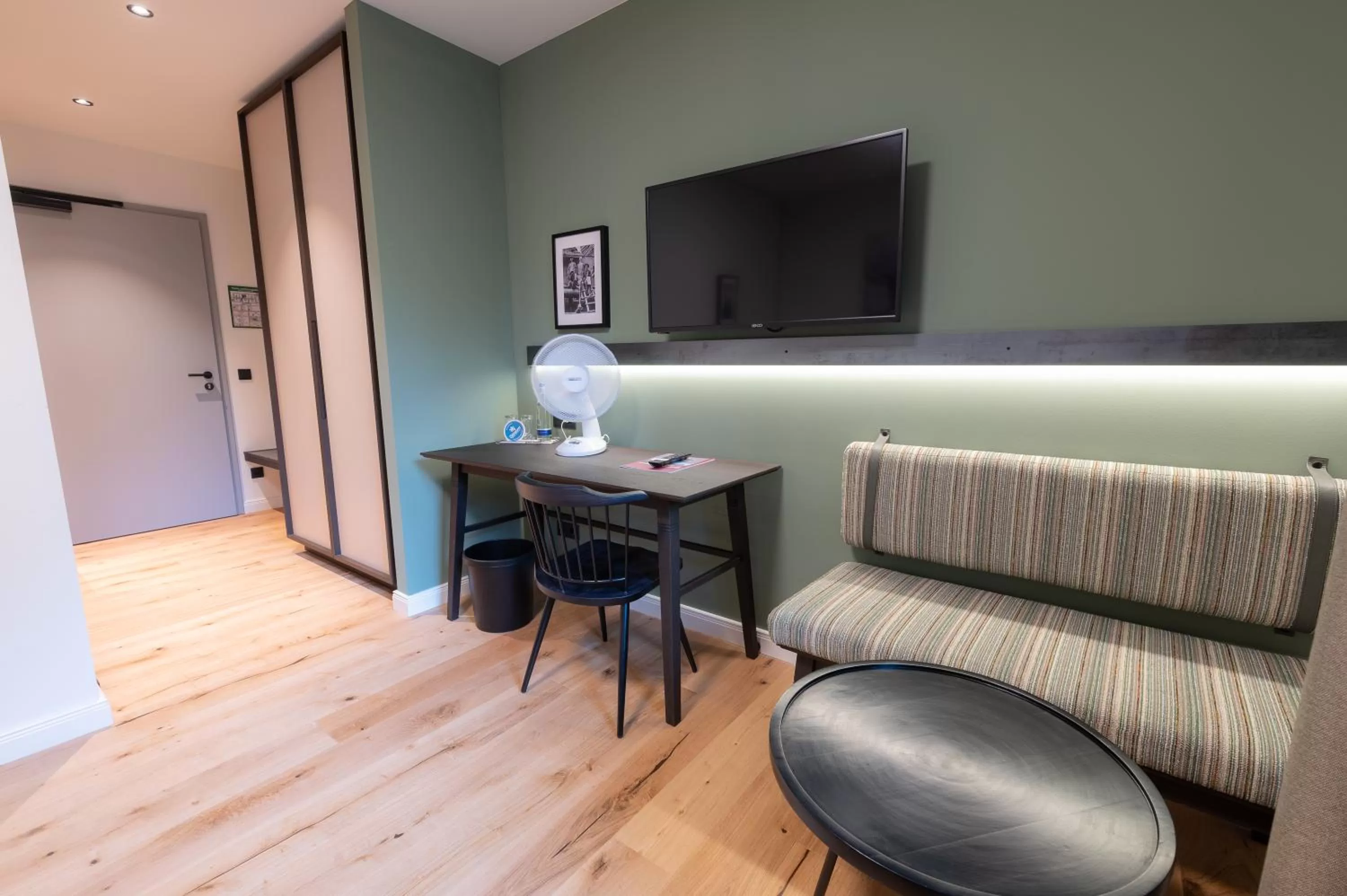 Photo of the whole room in LANDHOTEL ALTE ZOLLSTATION- Historical Building