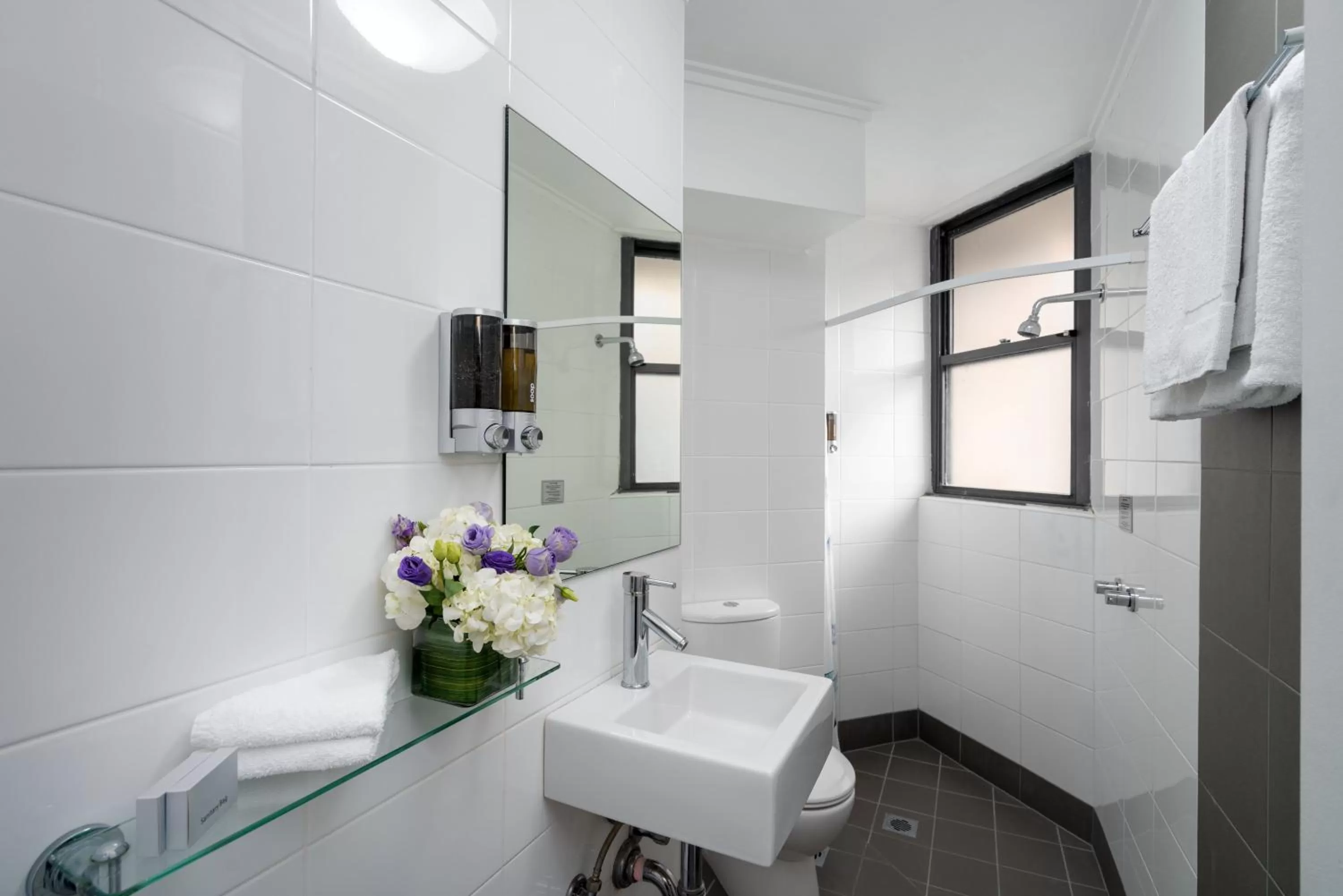 Bathroom in Park Regis City Centre