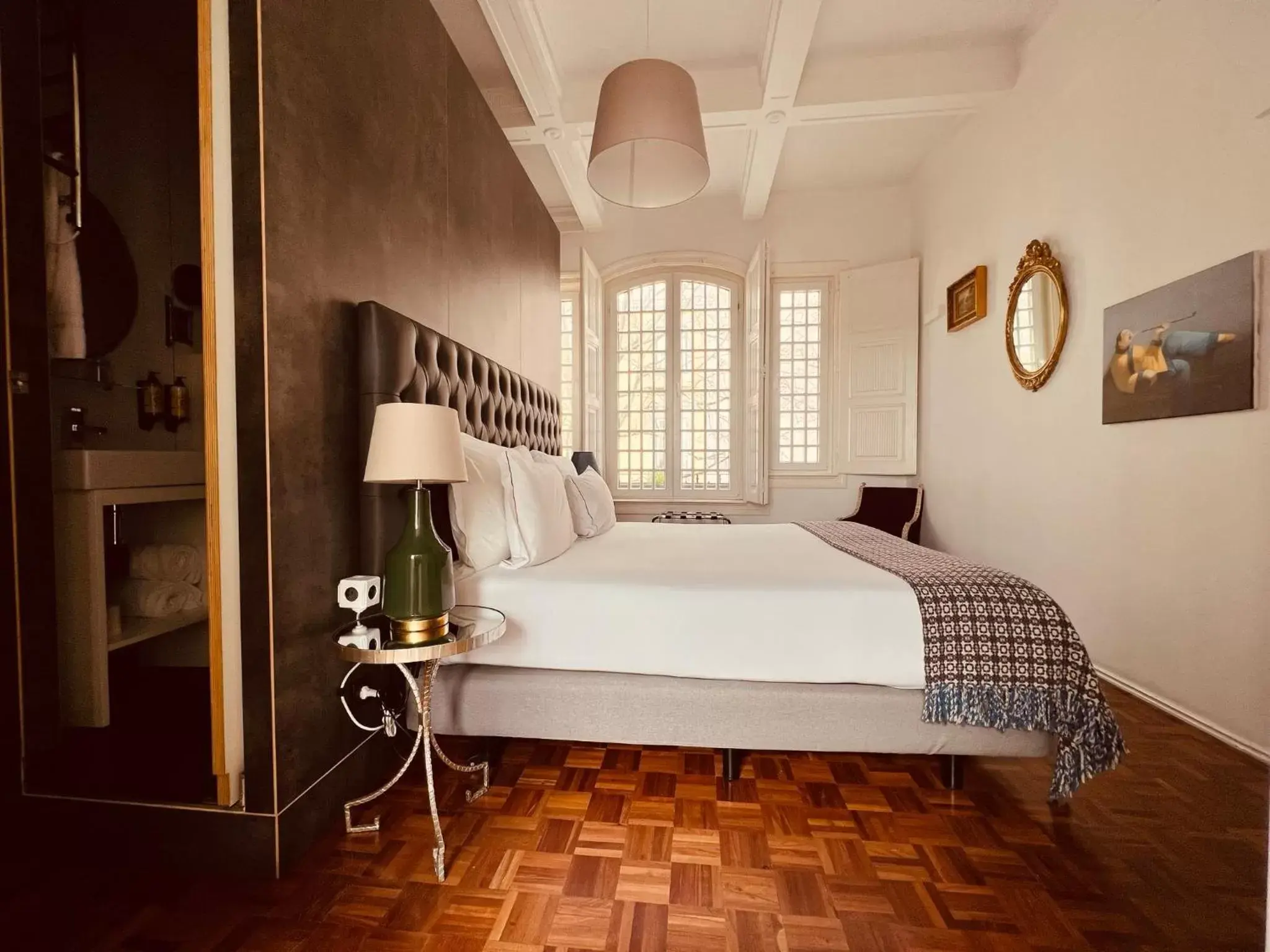 Bedroom, Bed in Monte Belvedere Hotel by Shiadu