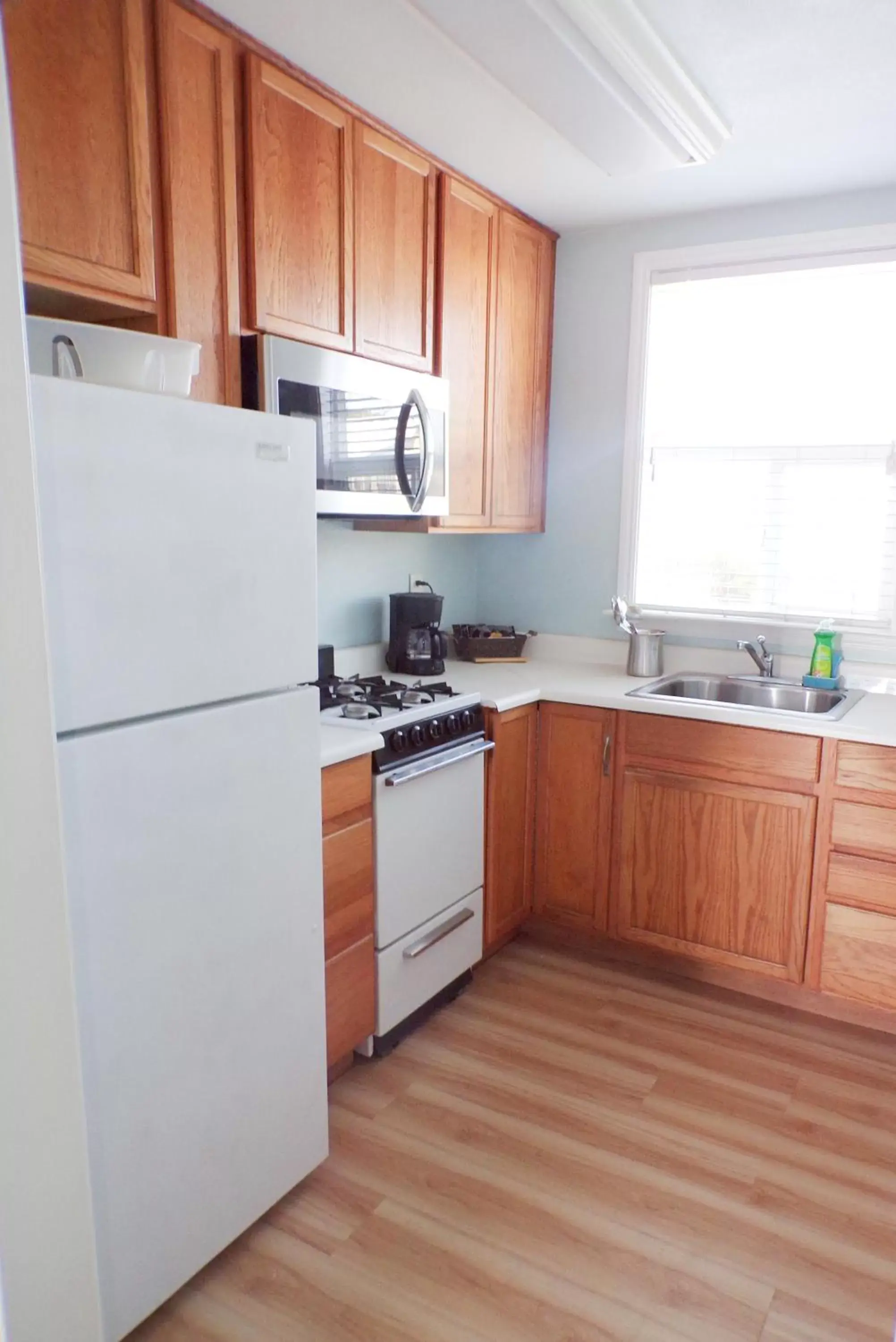 Kitchen or kitchenette, Kitchen/Kitchenette in Shoreline Cottages