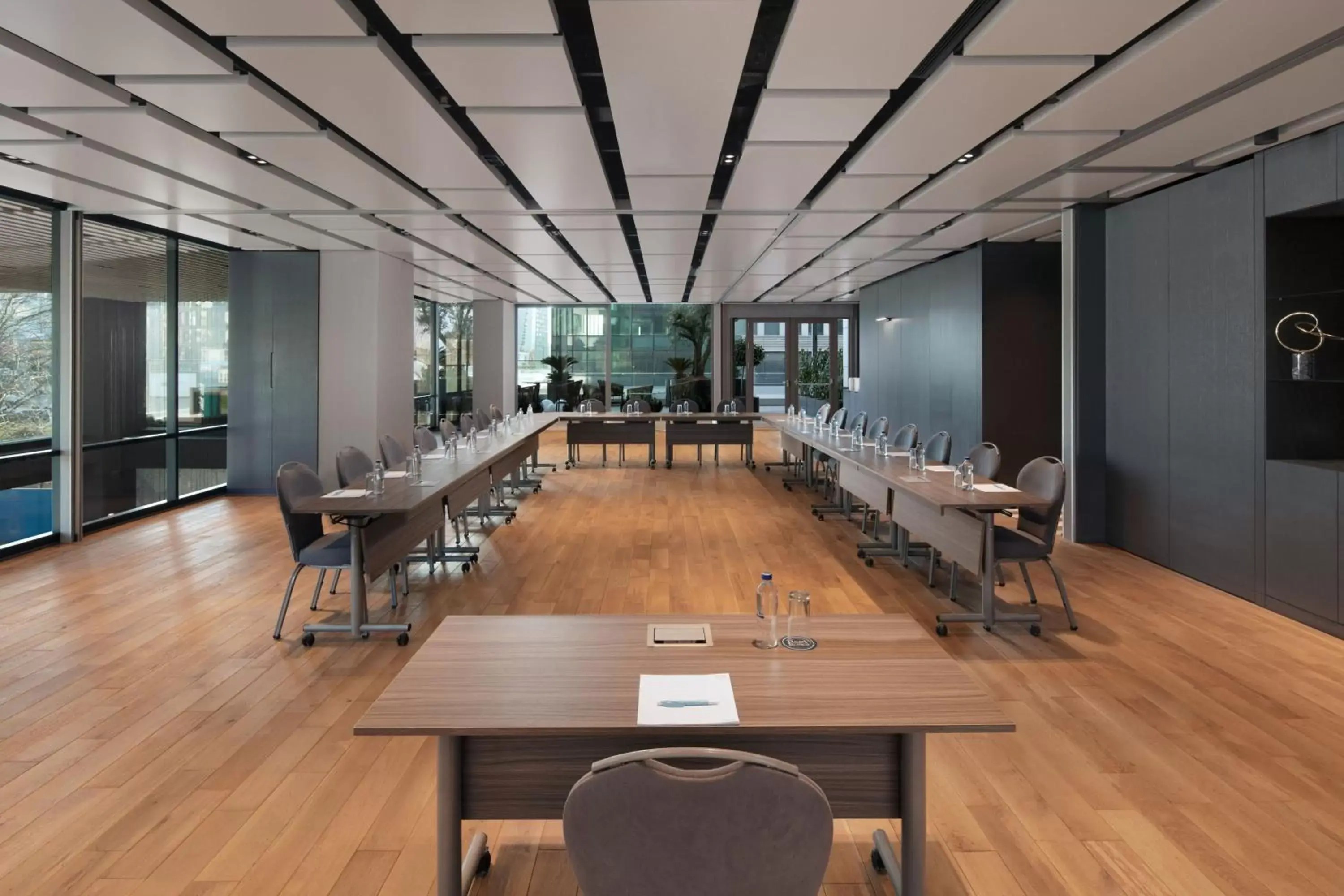 Meeting/conference room in Four Points by Sheraton Istanbul Kagithane