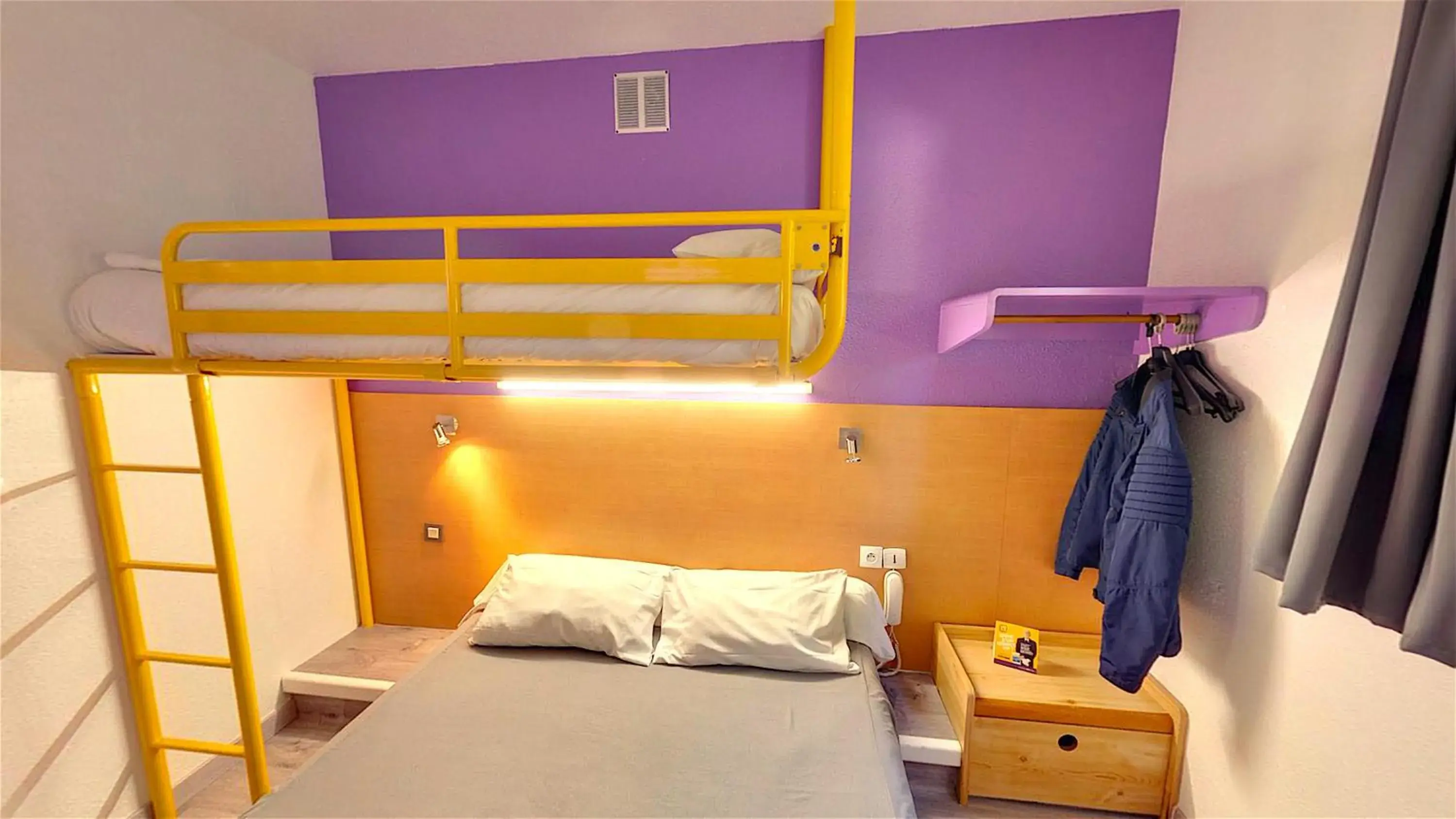 Bedroom, Bunk Bed in The Originals Access, Hotel Beziers Est (P'tit Dej-Hotel)