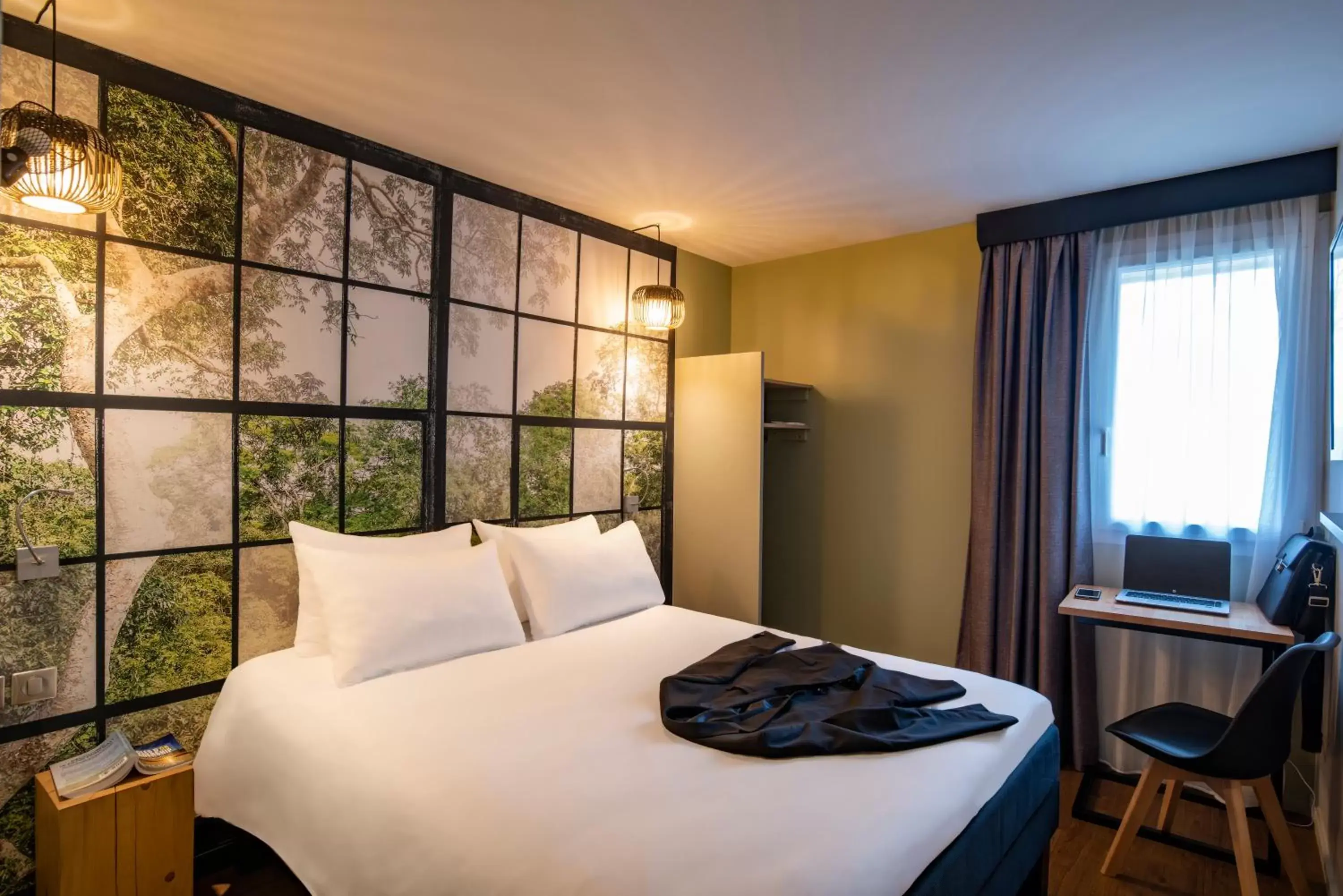 Photo of the whole room, Bed in ibis Styles Parc des Expositions de Villepinte