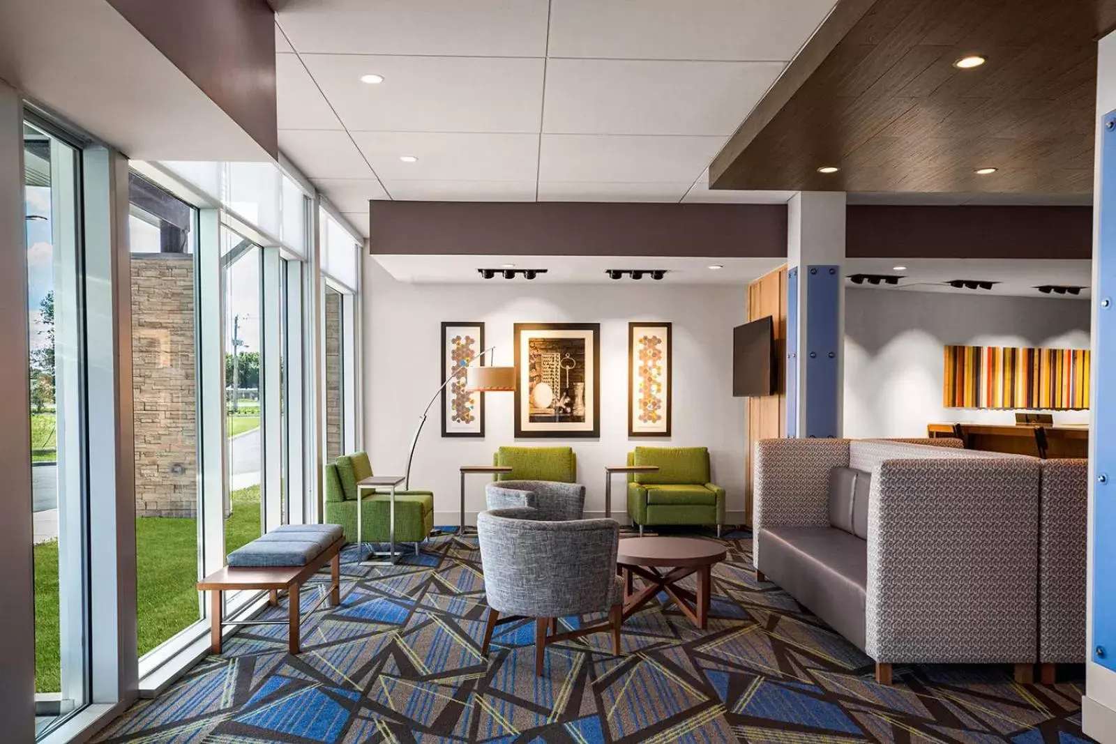 Lobby or reception, Seating Area in Holiday Inn Express & Suites Sanford - Lake Mary, an IHG Hotel