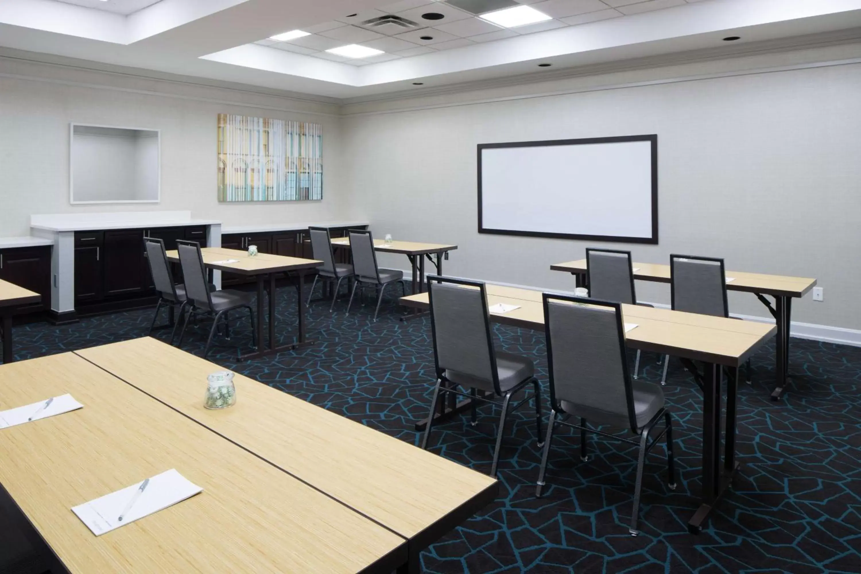 Meeting/conference room in Hampton Inn & Suites Memphis-Beale Street