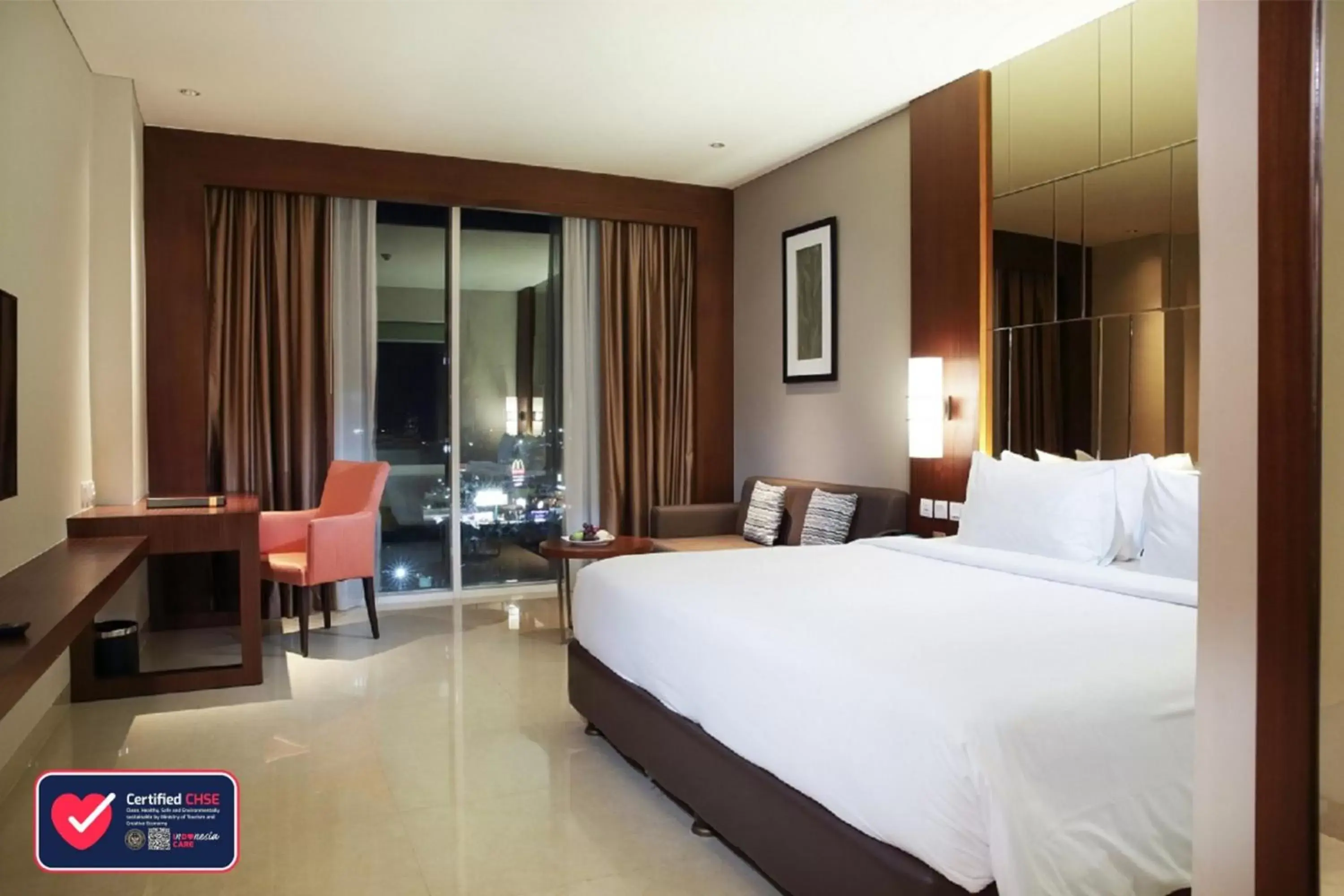 Bedroom, Bed in The Luxton Cirebon Hotel and Convention Bedroom, Bed in The Luxton Cirebon Hotel and Convention
