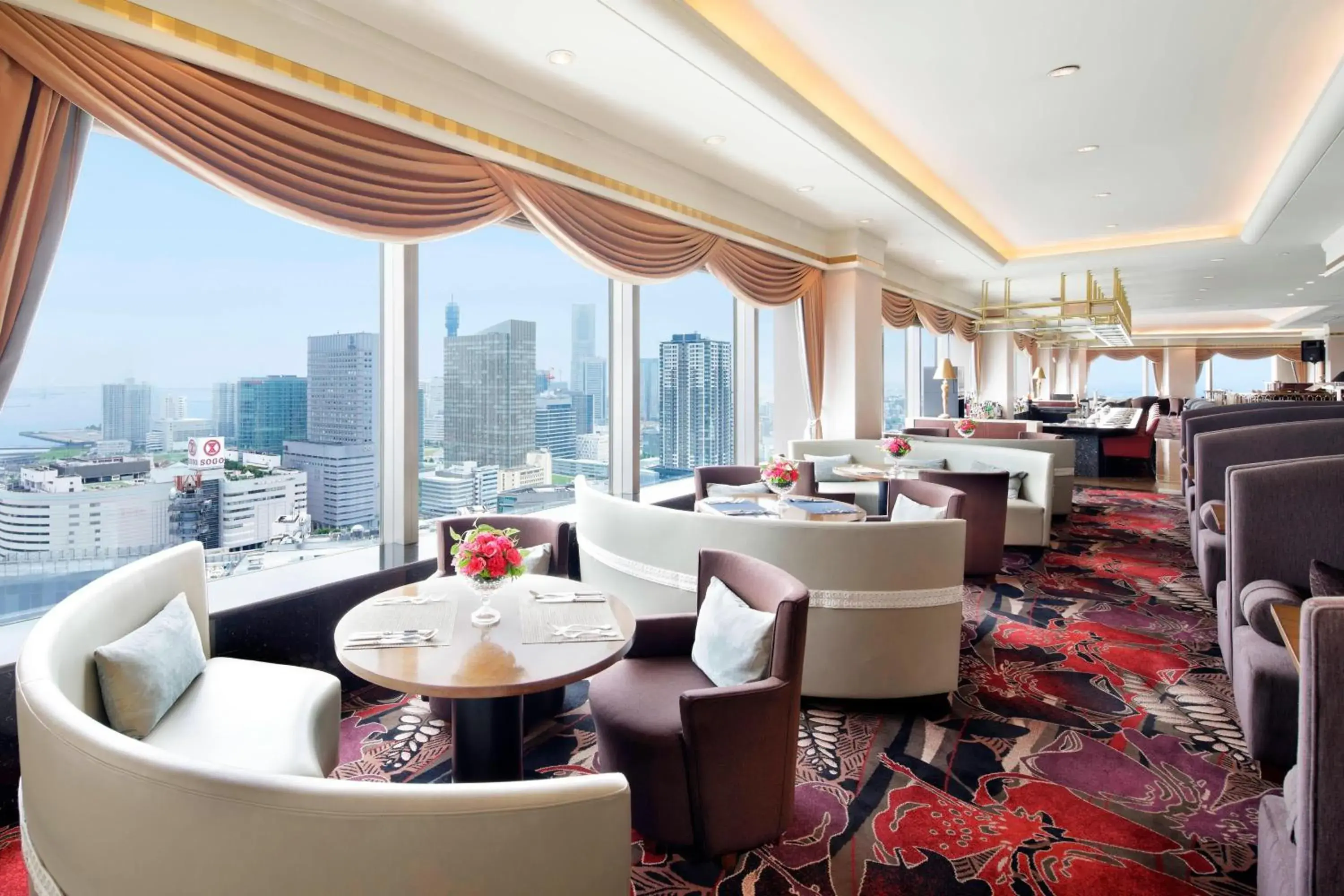 Lounge or bar, Restaurant/Places to Eat in Yokohama Bay Sheraton Hotel and Towers