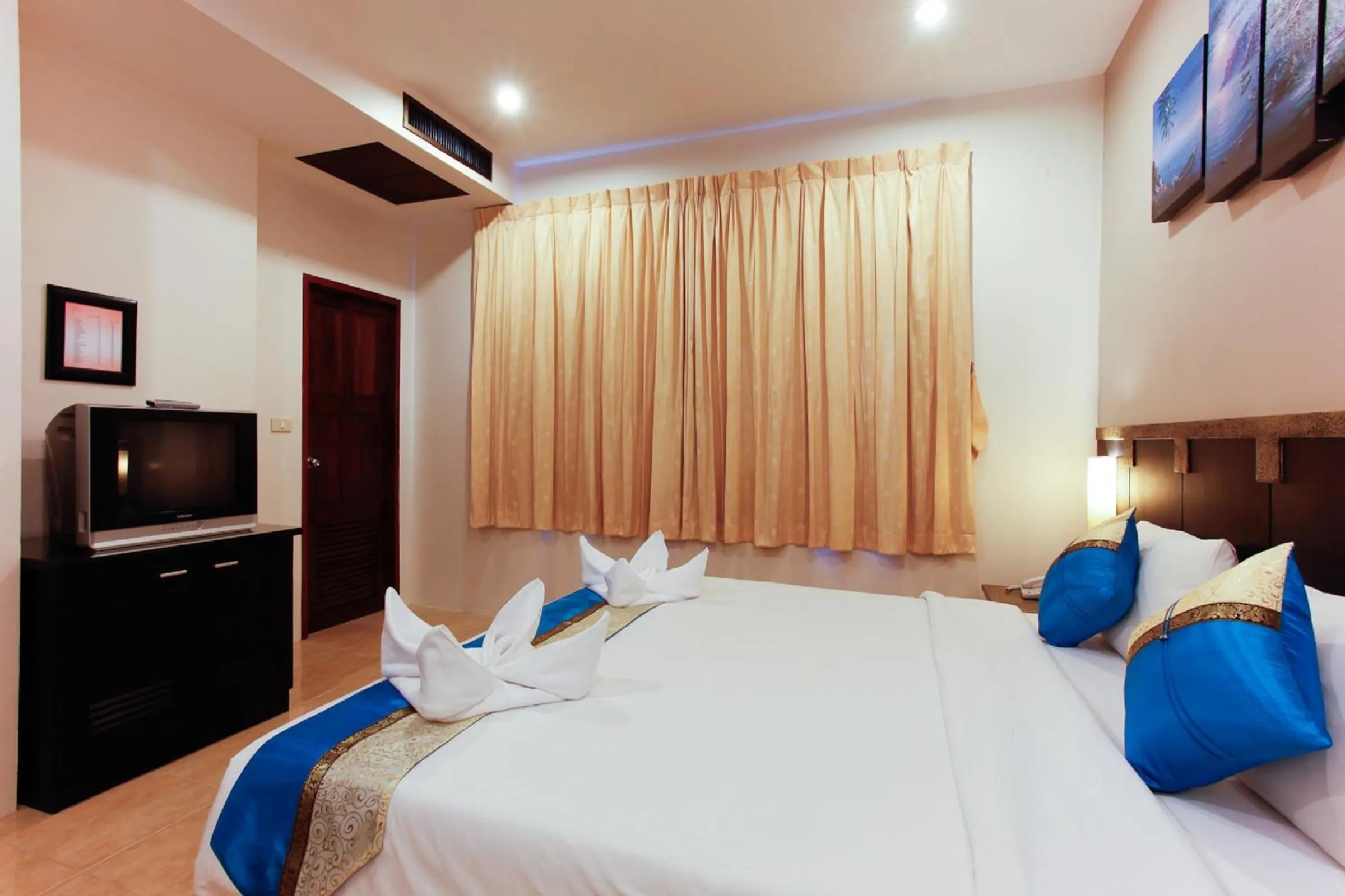Bedroom, Bed in U Sabai Living Hotel