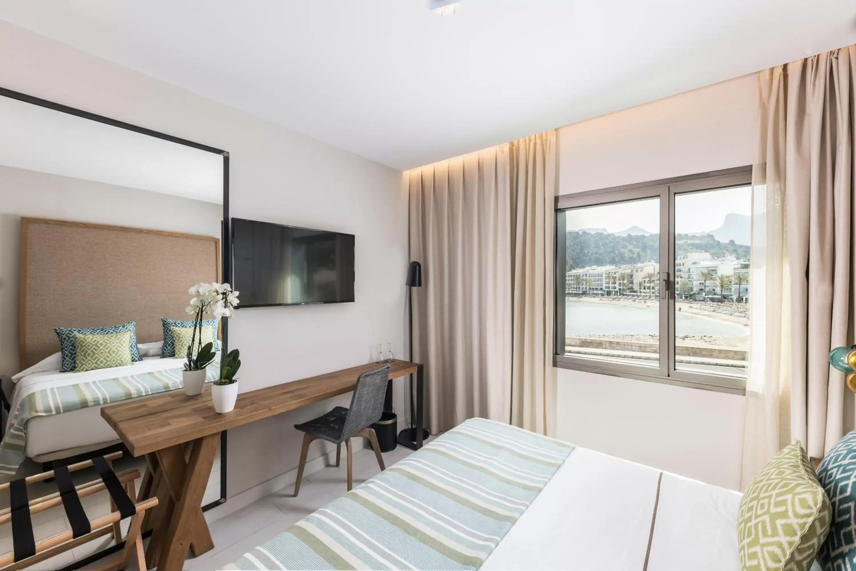 Double Room in Pure Salt Port de Sóller Double Room in Pure Salt Port de Sóller