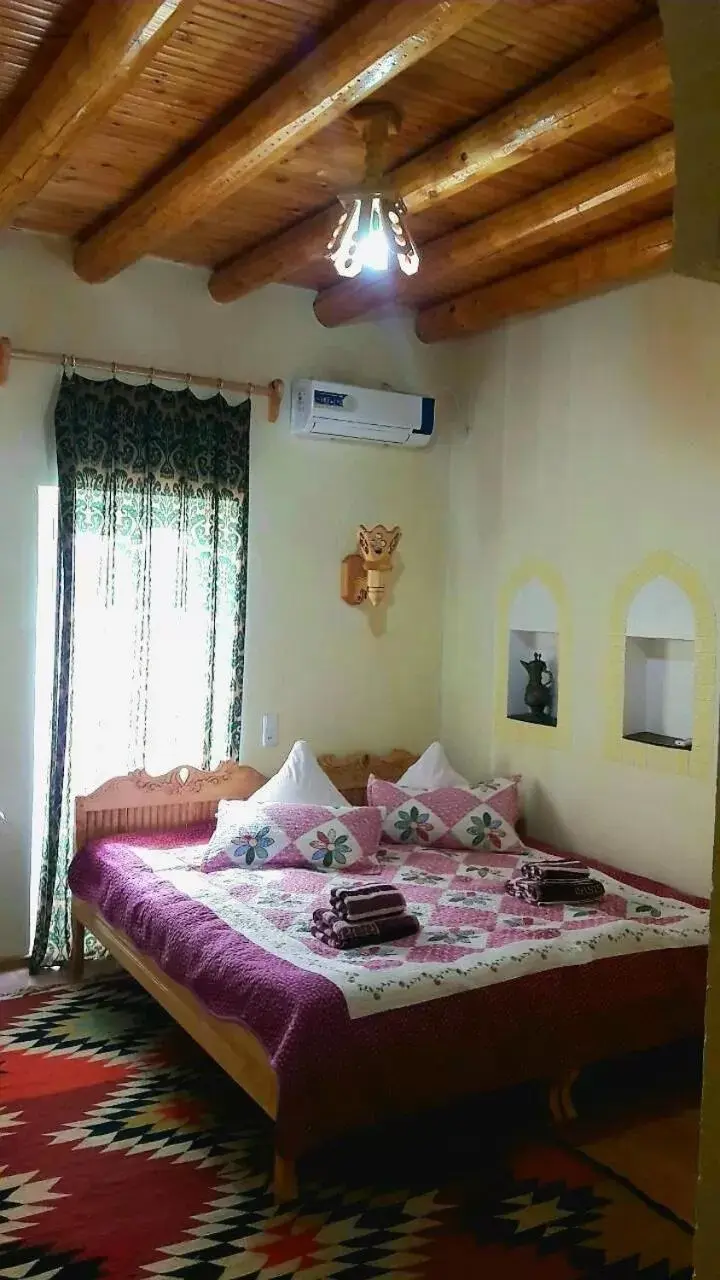 Large Double Room in Zukhro Boutique Hotel Large Double Room in Zukhro Boutique Hotel
