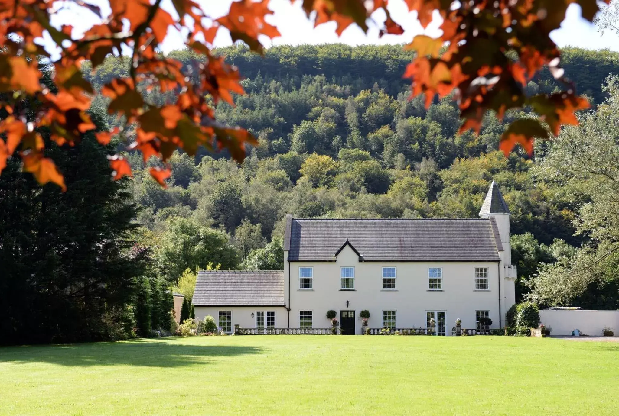 Property building, Garden in Glangwili Mansion - Luxury 5 star Bed & Breakfast Property building, Garden in Glangwili Mansion - Luxury 5 star Bed & Breakfast