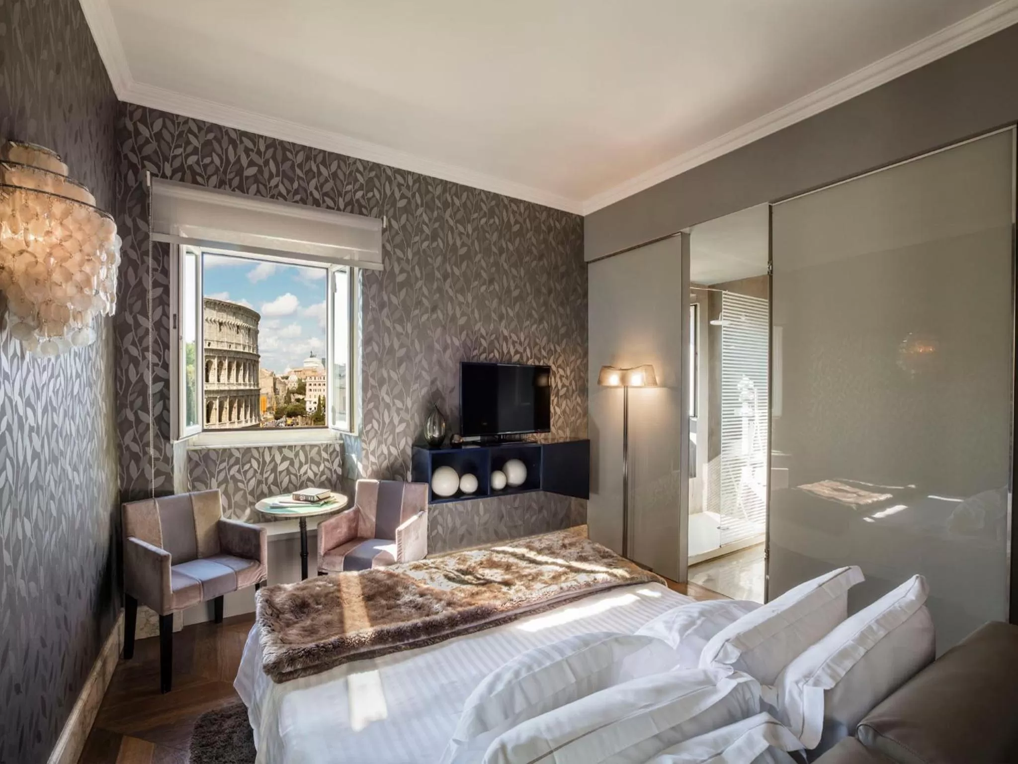 Bedroom, Bed in Hotel Palazzo Manfredi – Small Luxury Hotels of the World