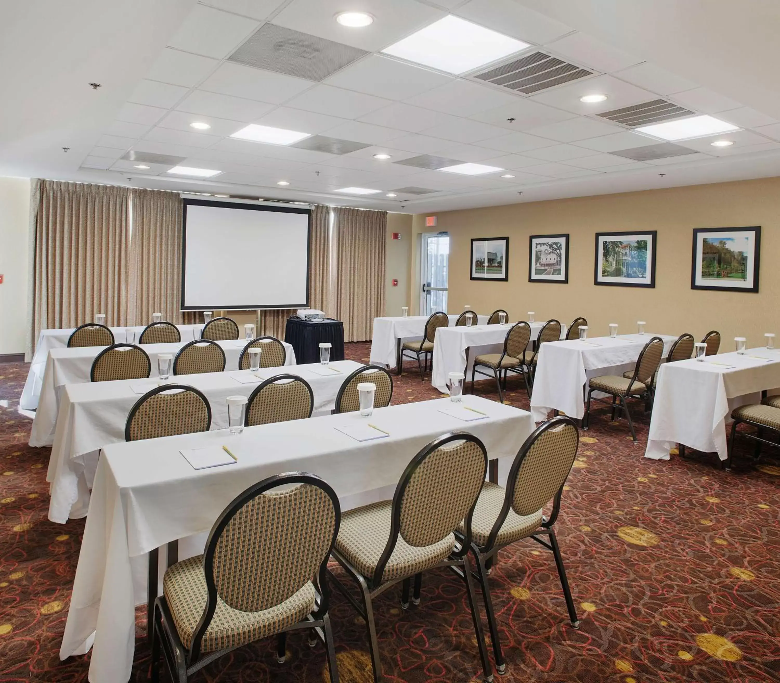 Meeting/conference room in Hilton Garden Inn Bentonville Rogers