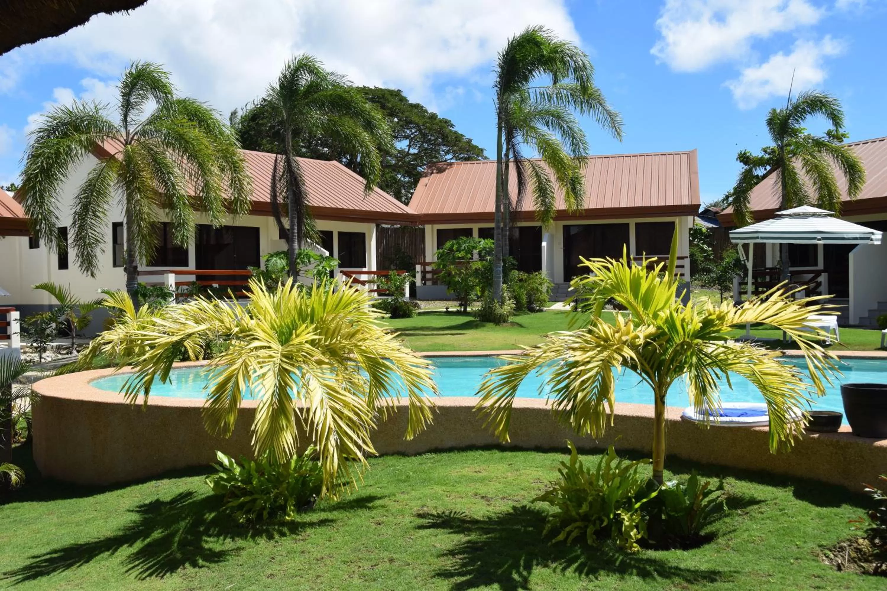 Facade/entrance in Kasagpan