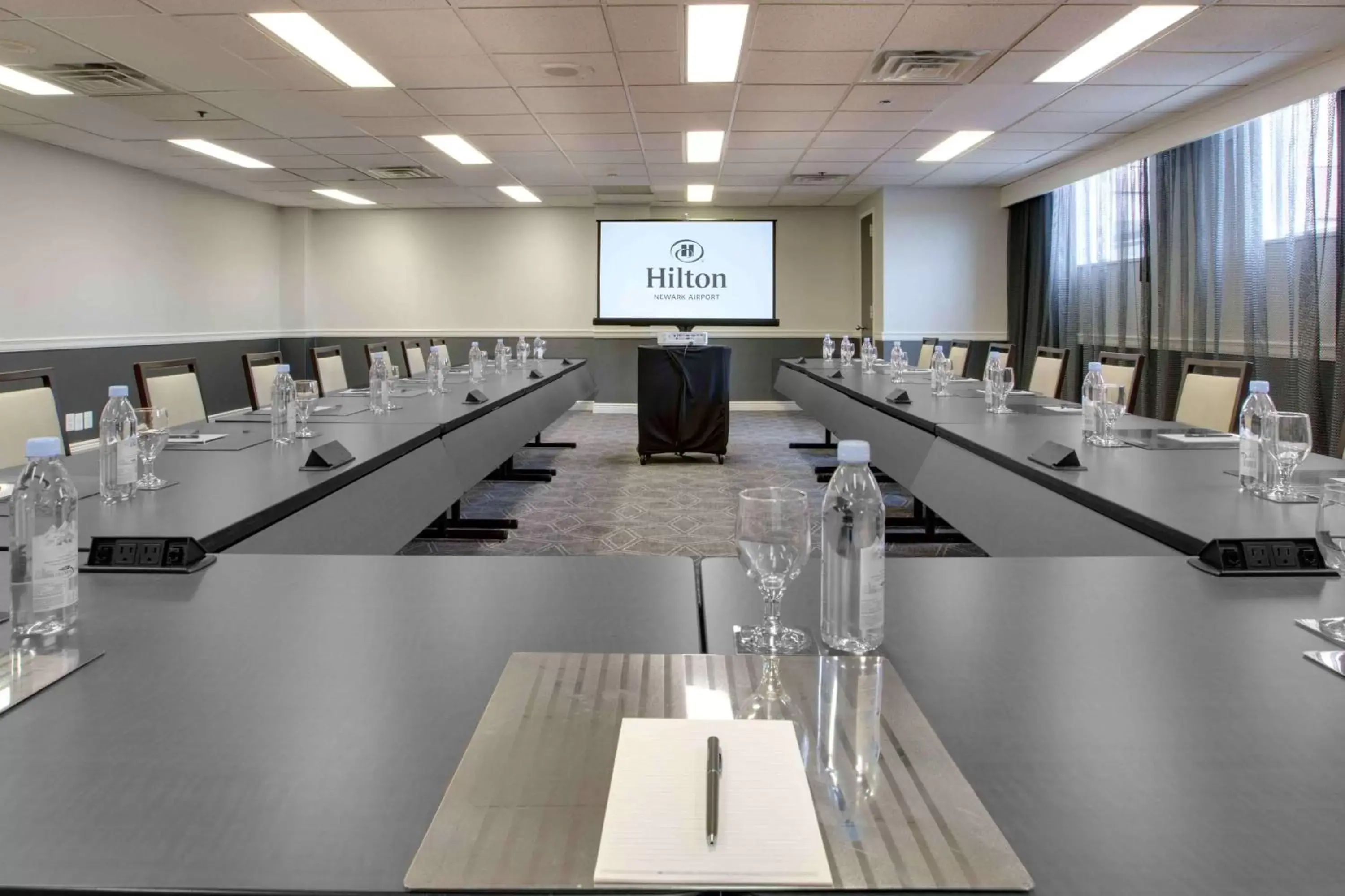 Meeting/conference room, Business Area/Conference Room in Hilton Newark Airport