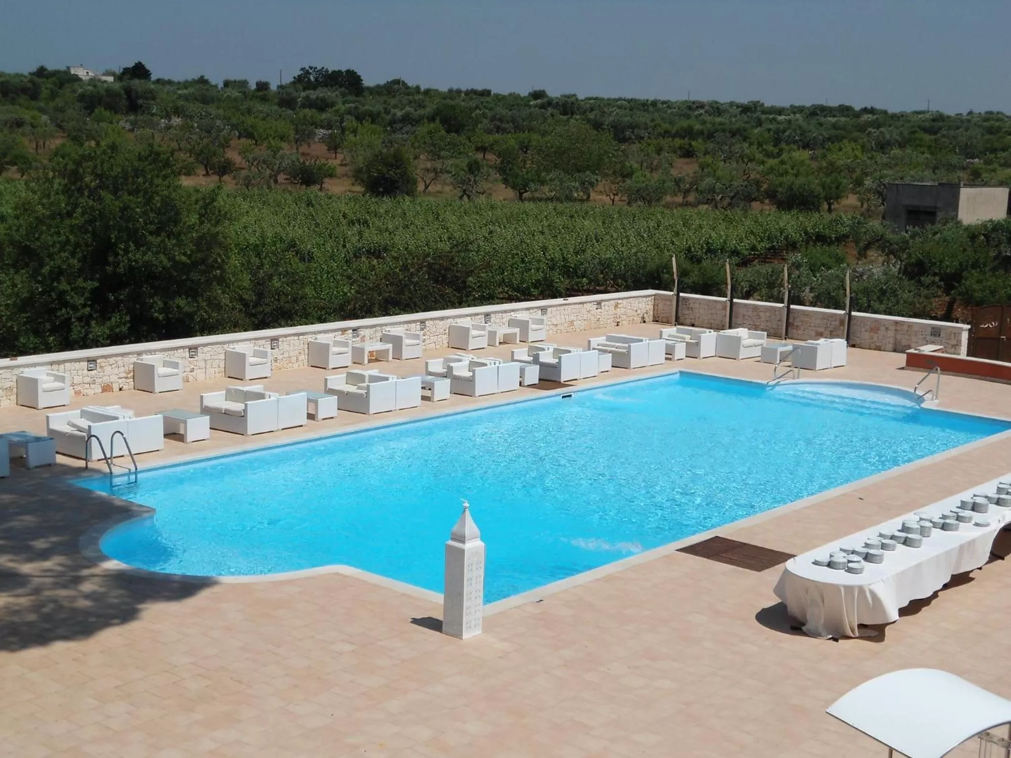 Pool view in Parco dei Manieri