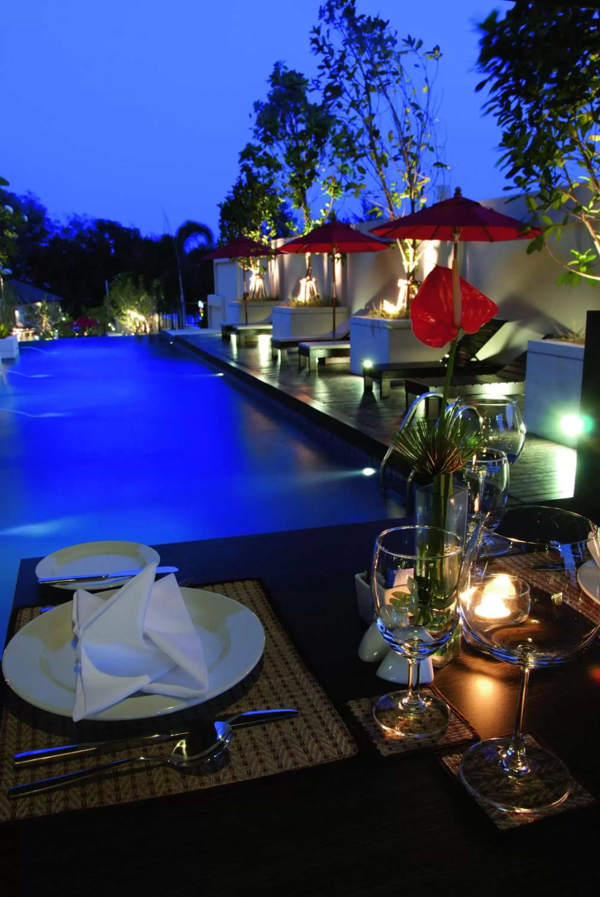 Swimming pool in Tara Mantra Cha-Am Resort Swimming pool in Tara Mantra Cha-Am Resort