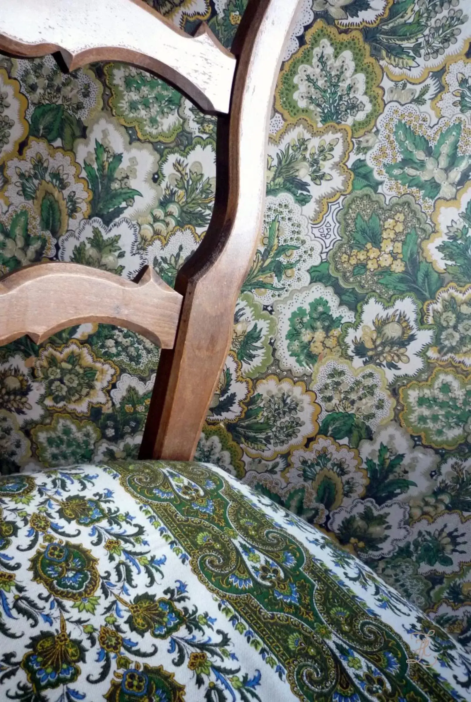 Decorative detail, Bed in Hotel Saint Jean