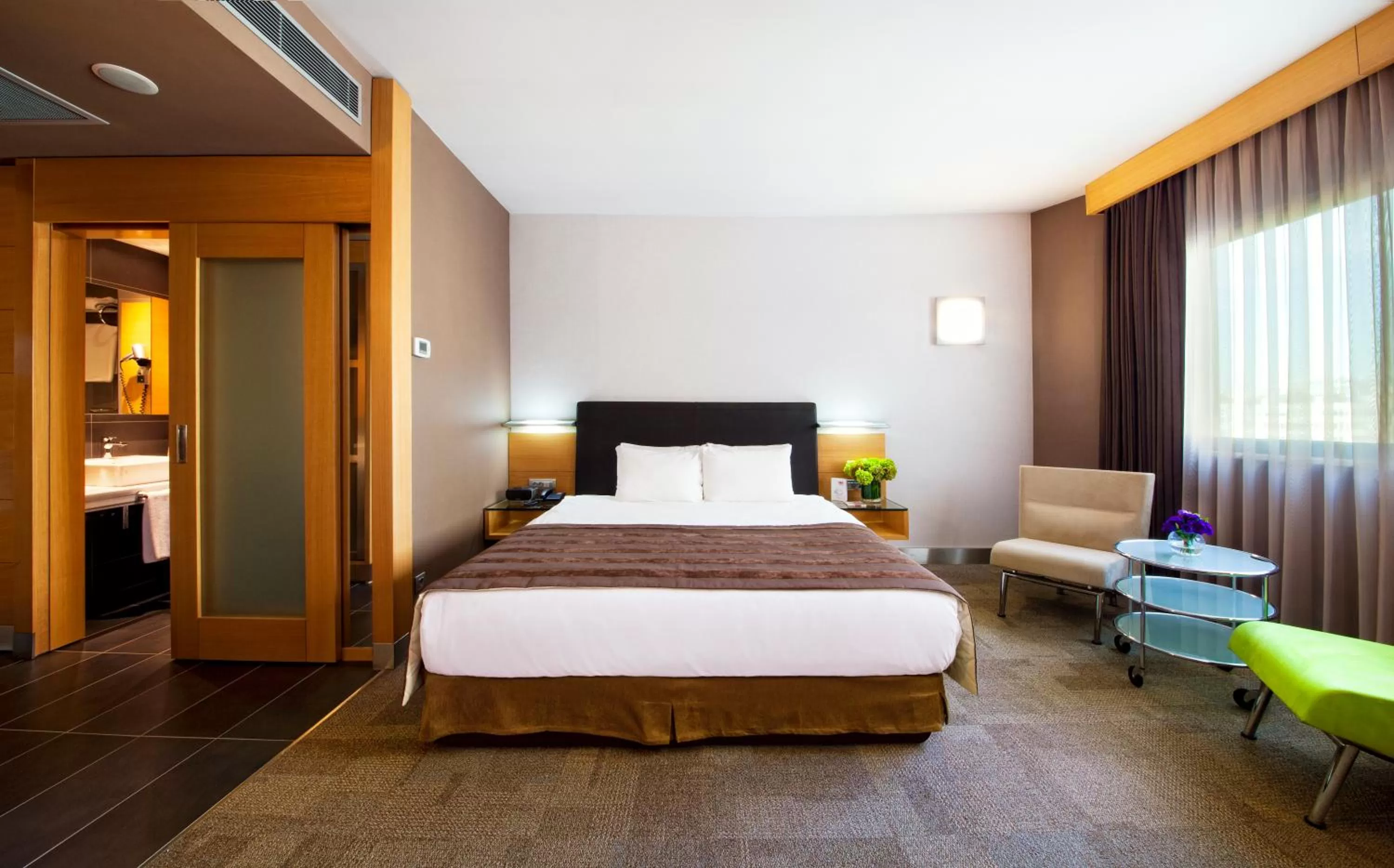 Bed in Point Hotel Taksim