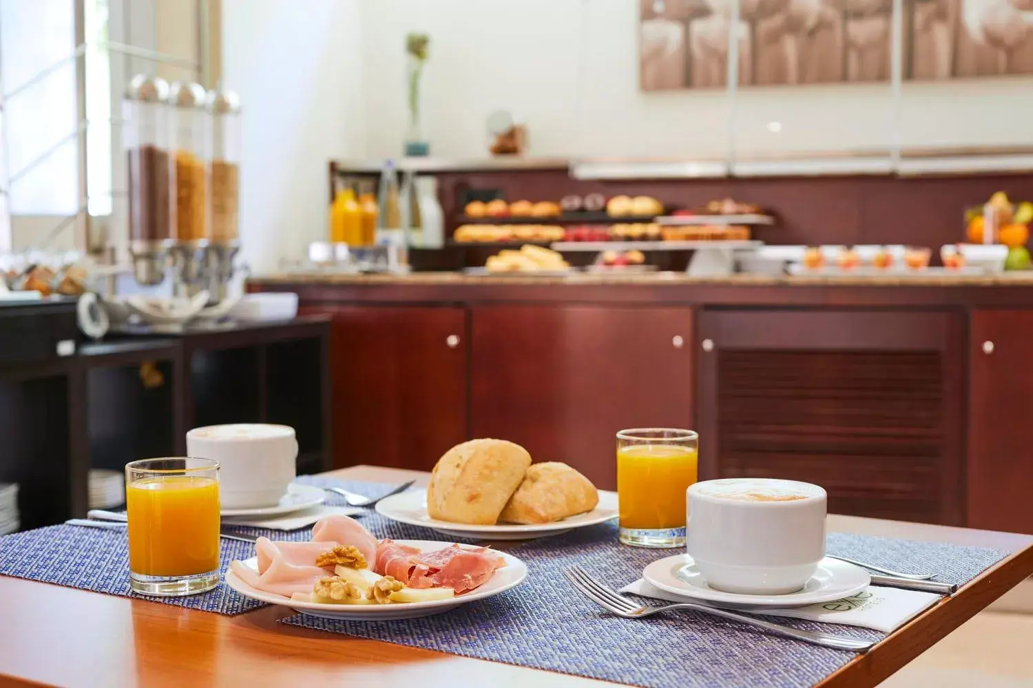 Buffet breakfast, Breakfast in Exe Plaza Delicias