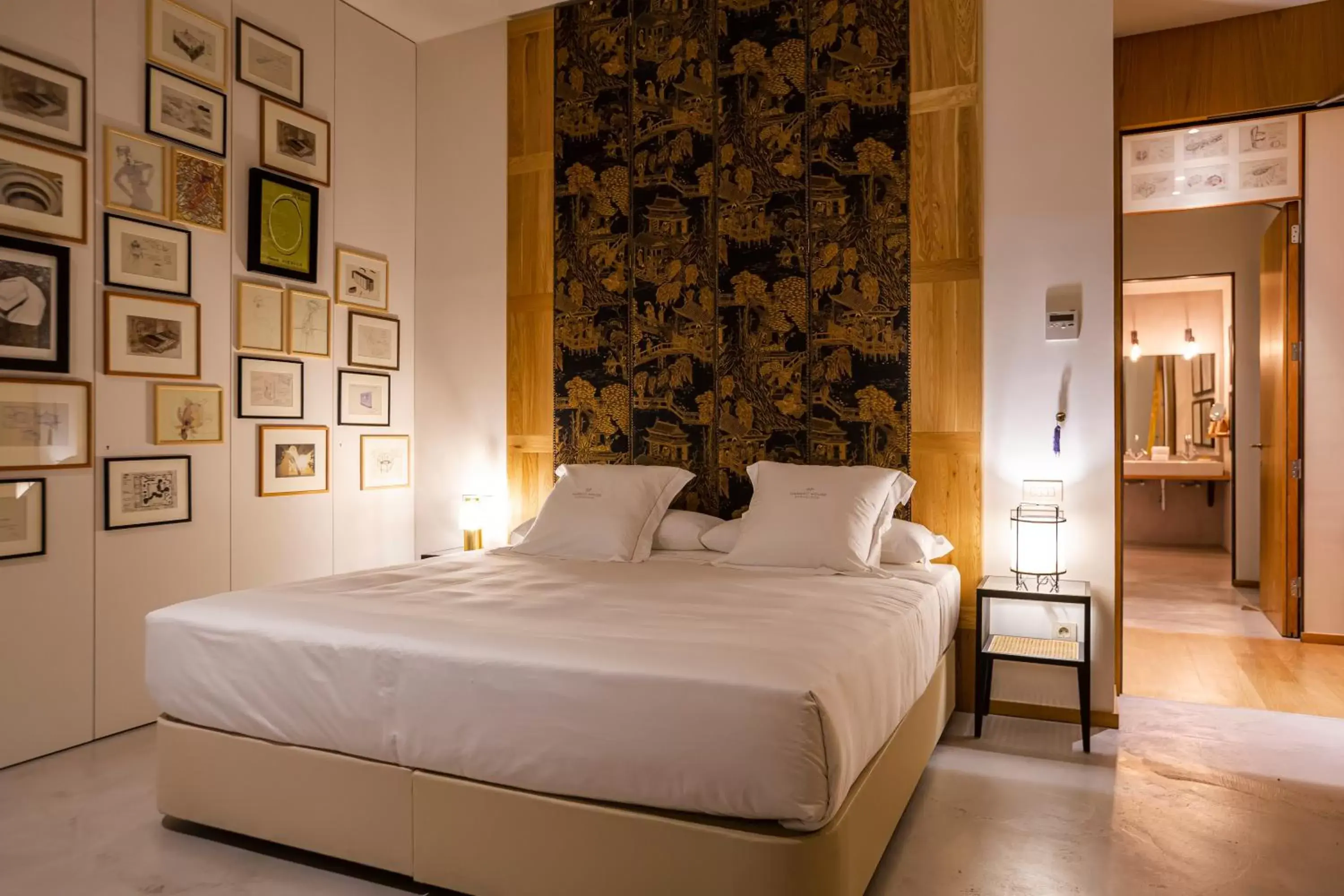 Photo of the whole room, Bed in Hotel Margot House Barcelona