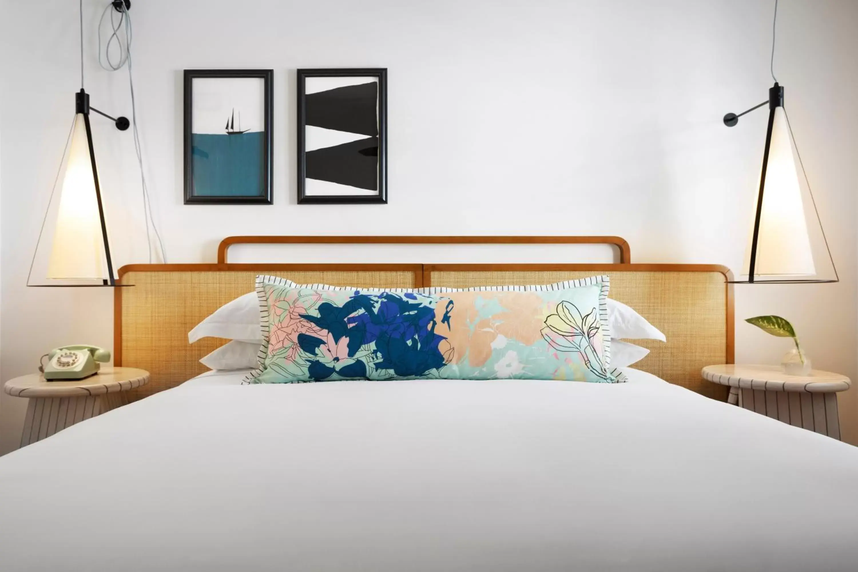 Photo of the whole room, Bed in Ella's Cottages - Key West Historic Inns Photo of the whole room, Bed in Ella's Cottages - Key West Historic Inns