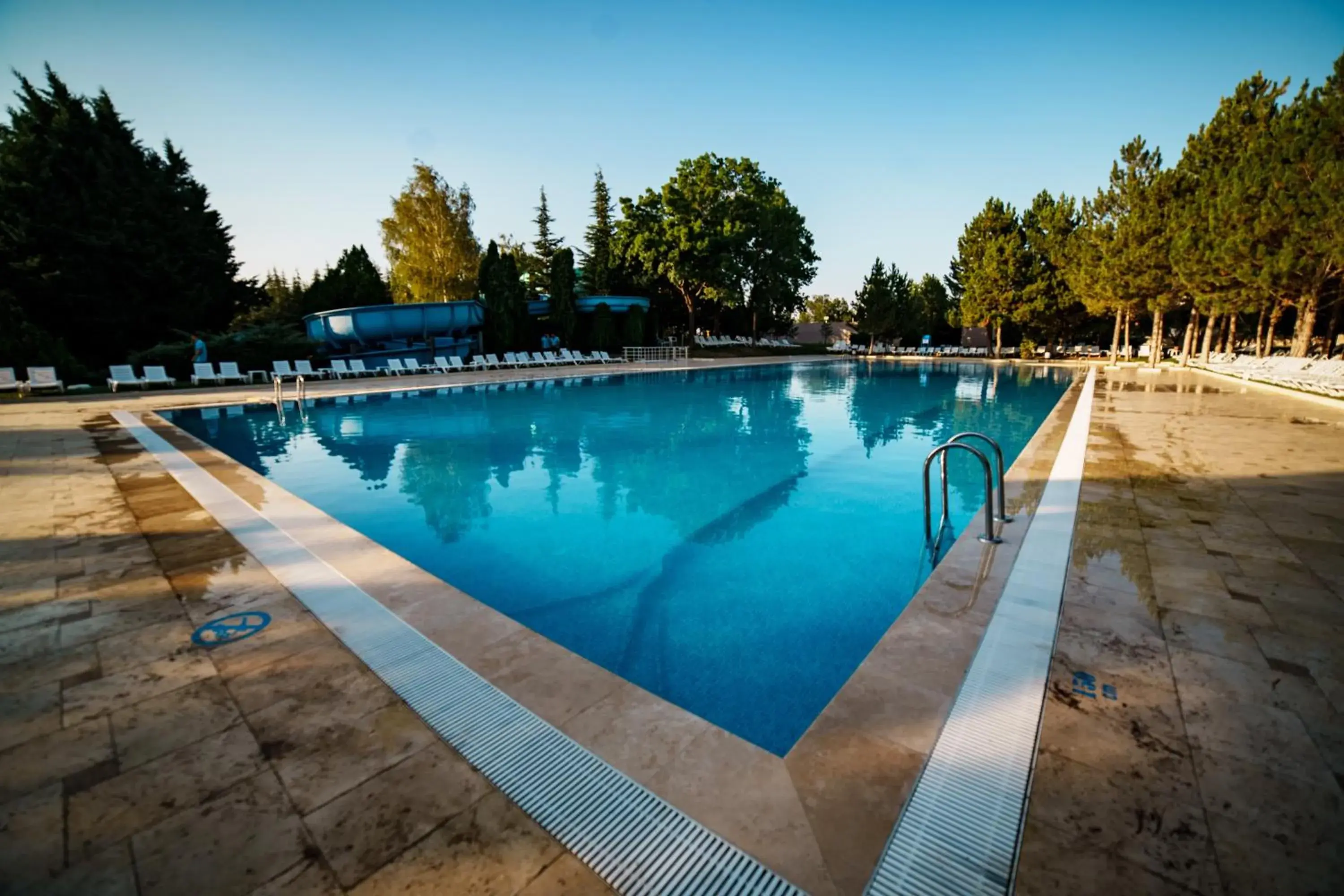 Aqua park, Swimming Pool in Anadolu Hotels Esenboga Thermal