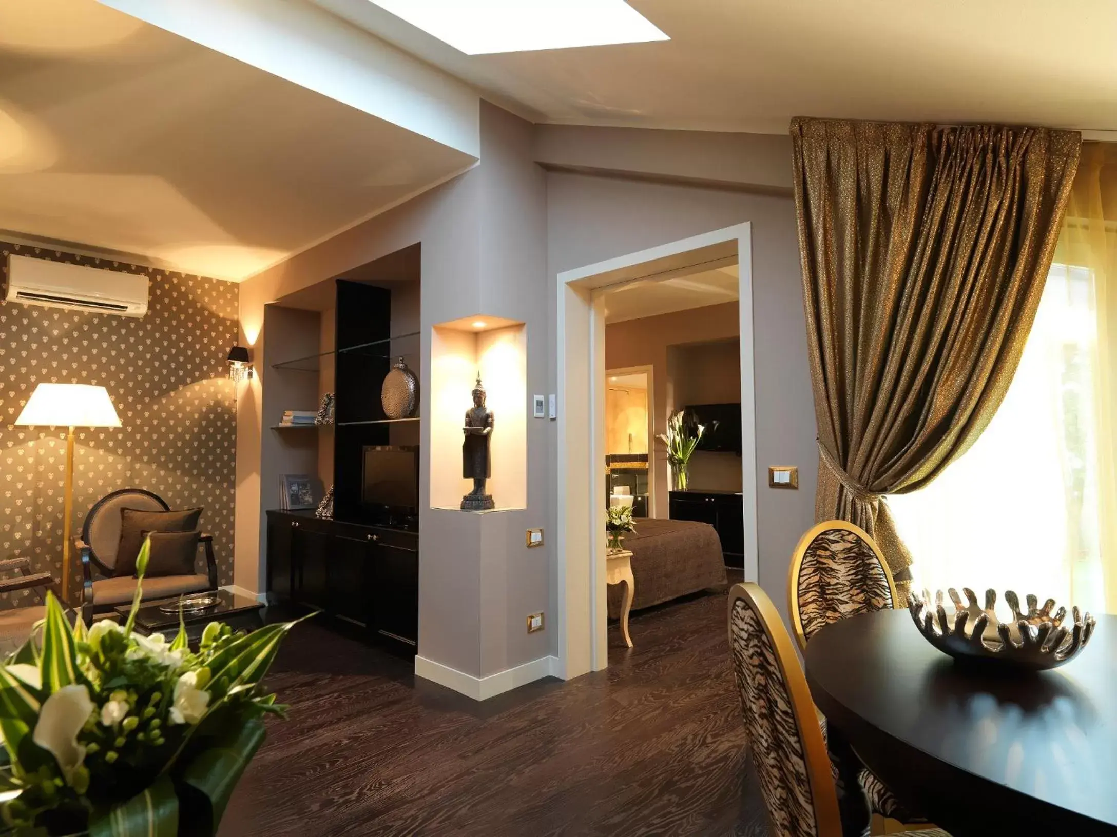 Living room, Seating Area in Savoia Hotel Regency
