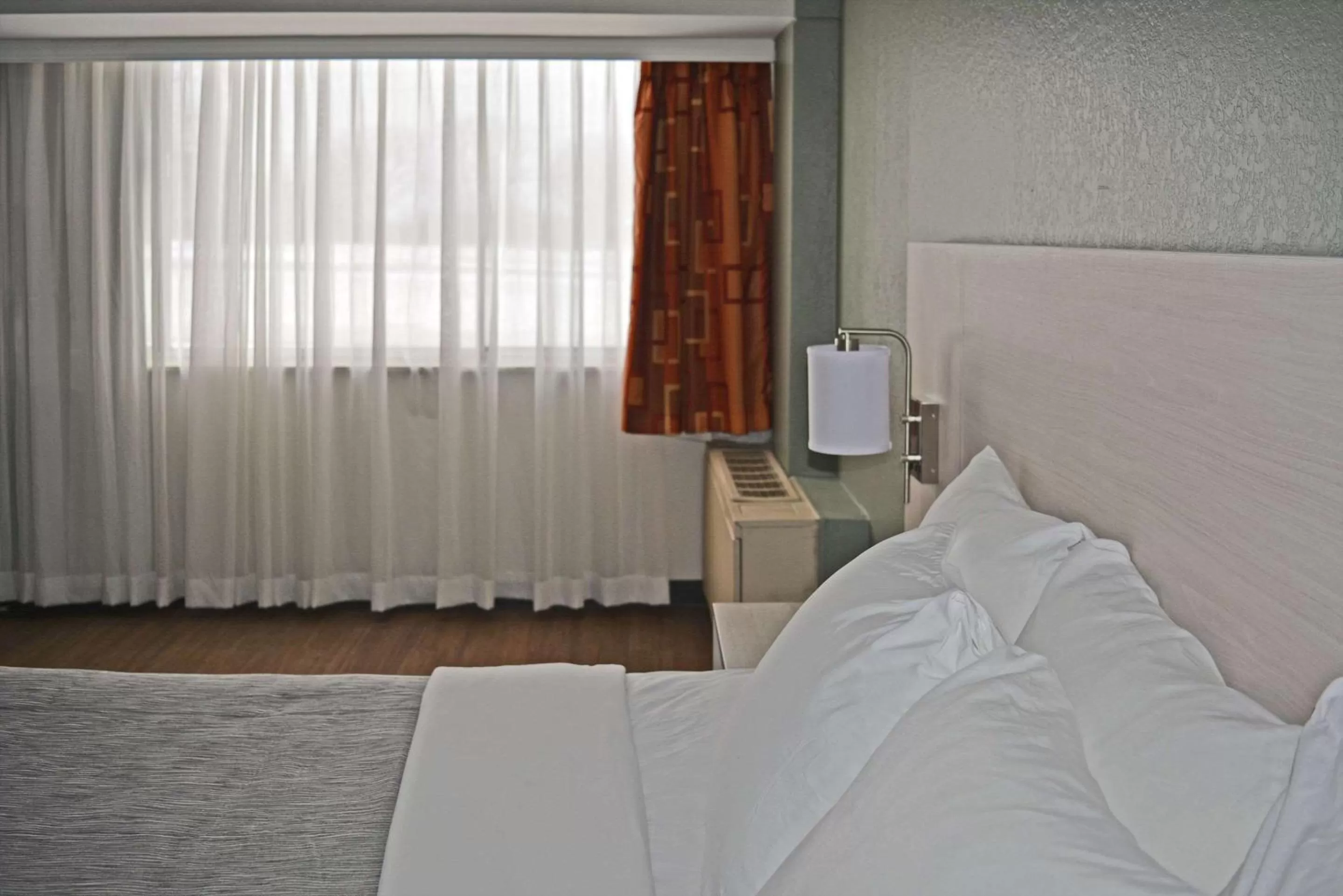 Bedroom, Bed in Quality Inn & Suites East Syracuse - Carrier Circle