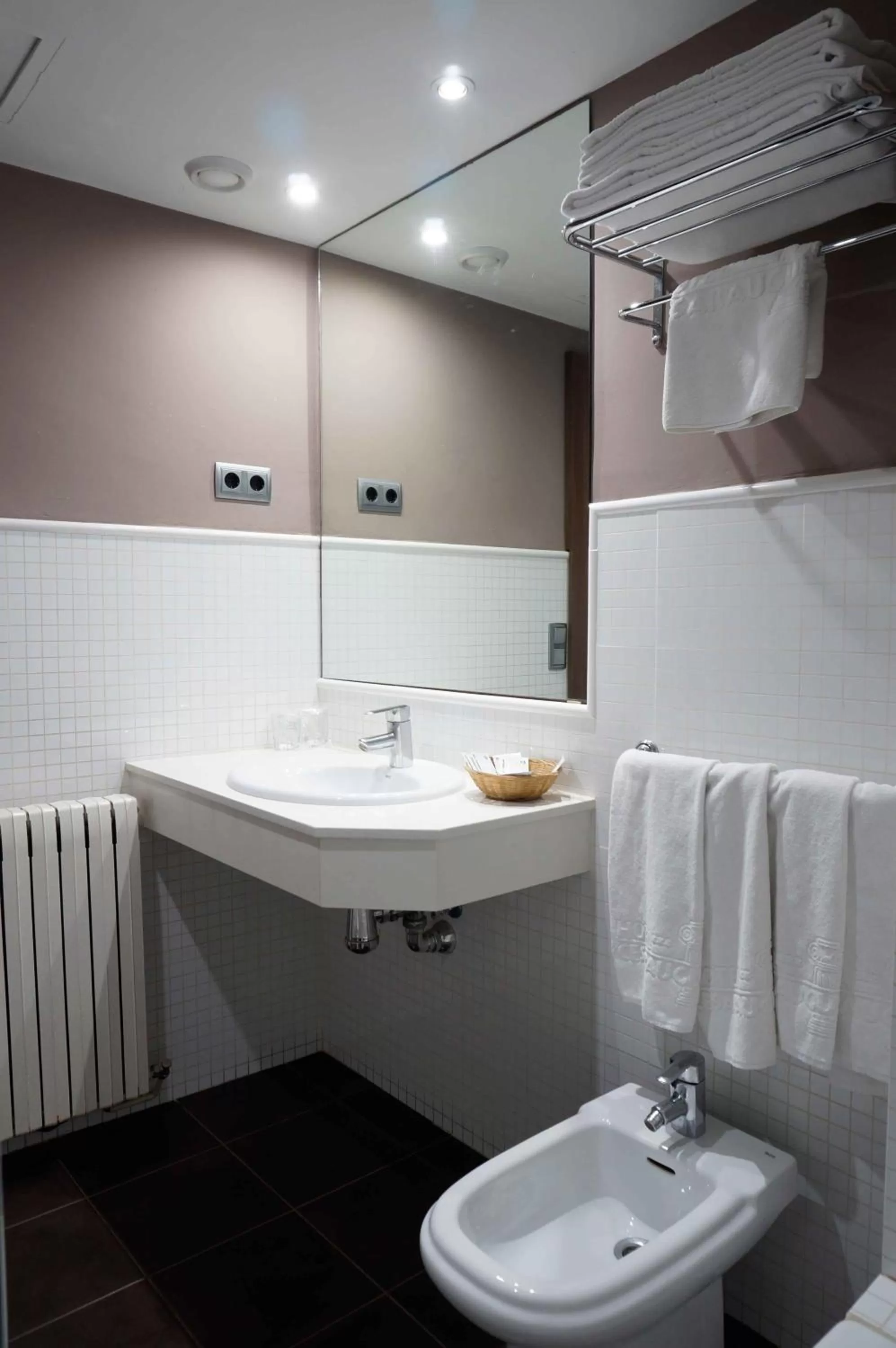 Bathroom in Cesaraugusta