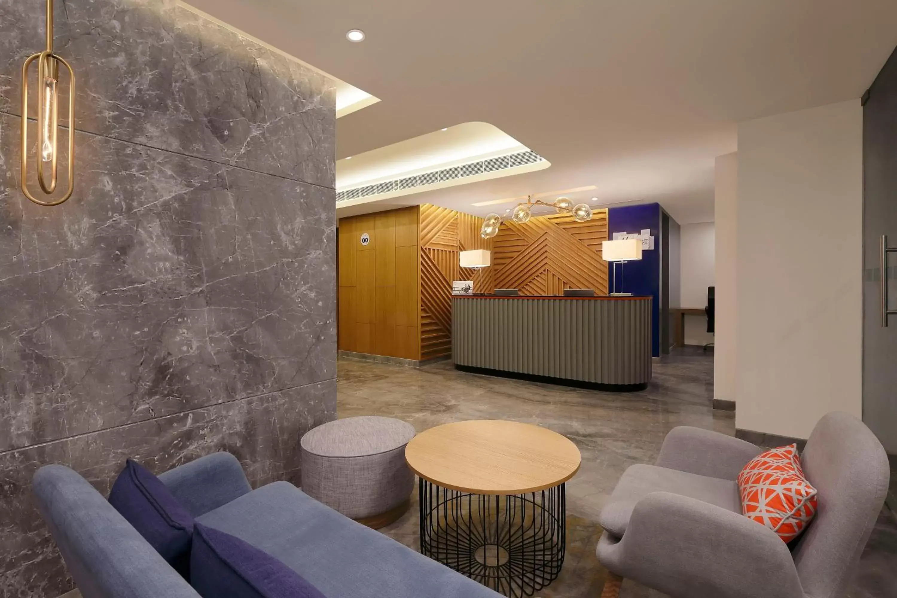 Property building in Holiday Inn Express Ahmedabad Prahlad Nagar by IHG Property building in Holiday Inn Express Ahmedabad Prahlad Nagar by IHG