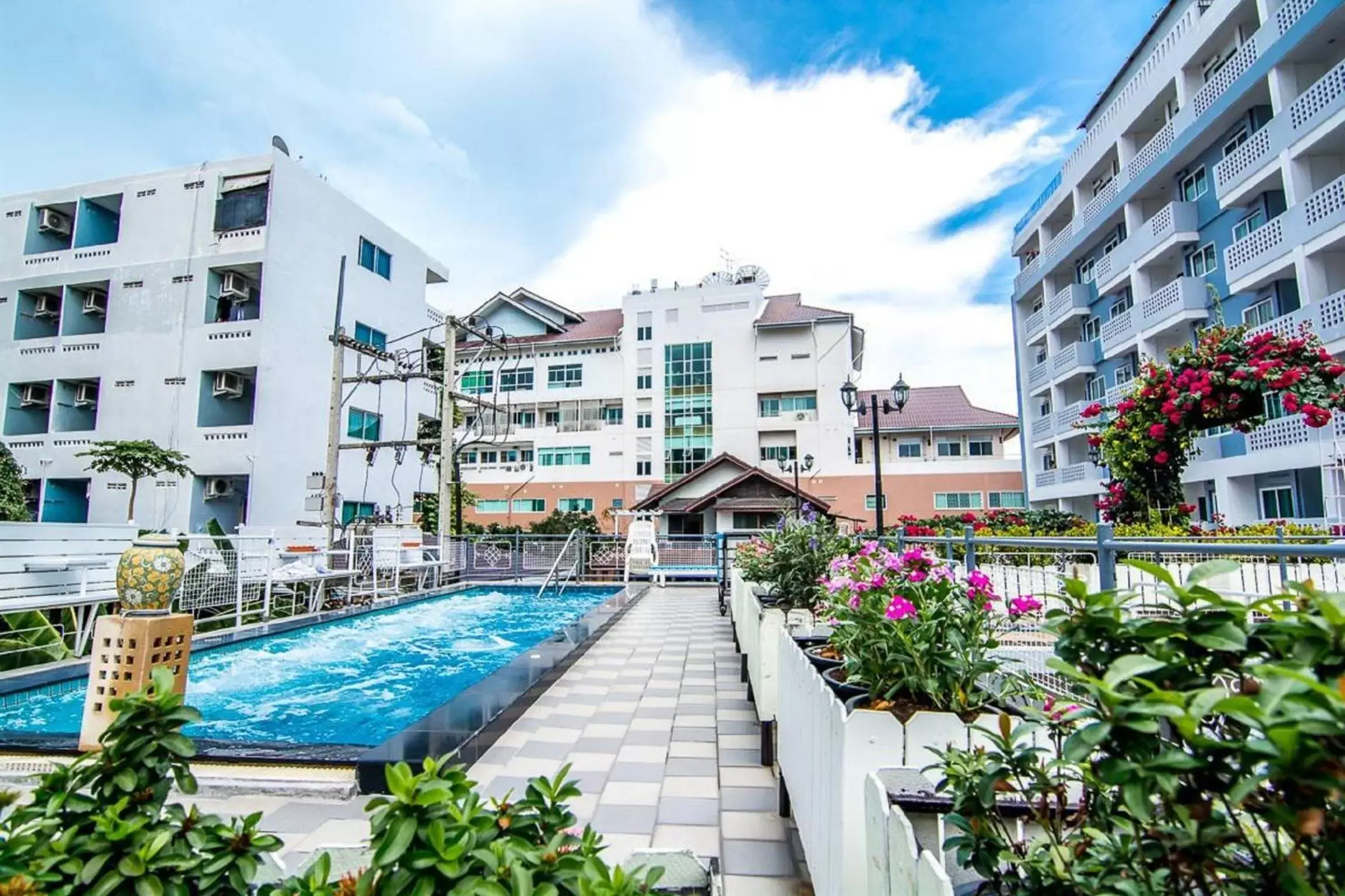 Facade/entrance, Swimming Pool in Sutus Court 2