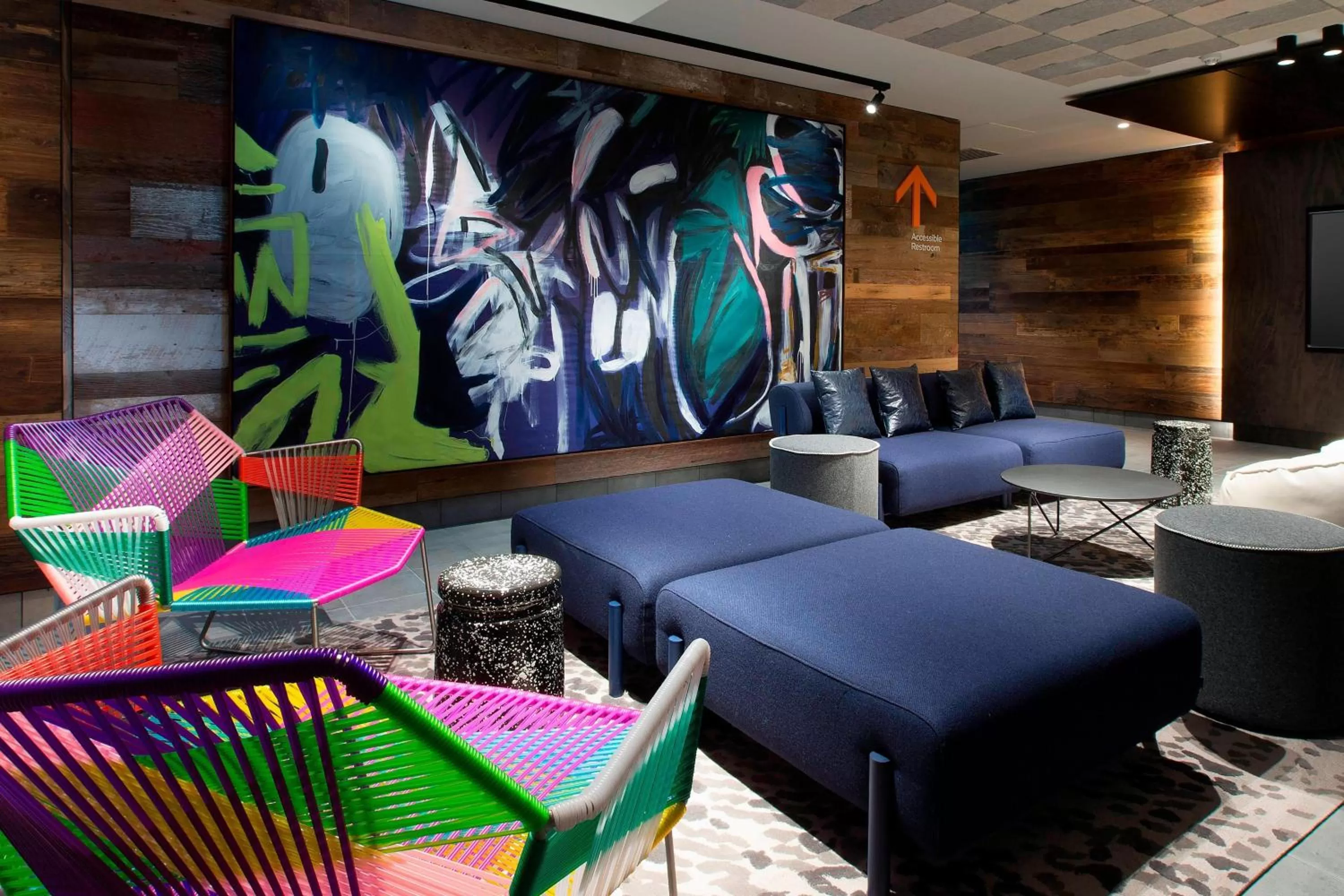 Lounge or bar in Aloft Perth