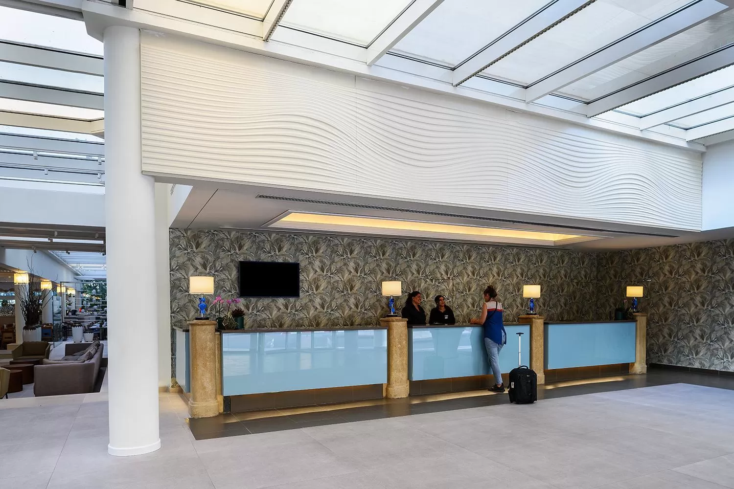 Lobby or reception in Yam Suf by Isrotel Collection